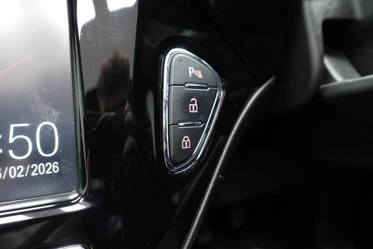 Vauxhall ADAM - Image 26