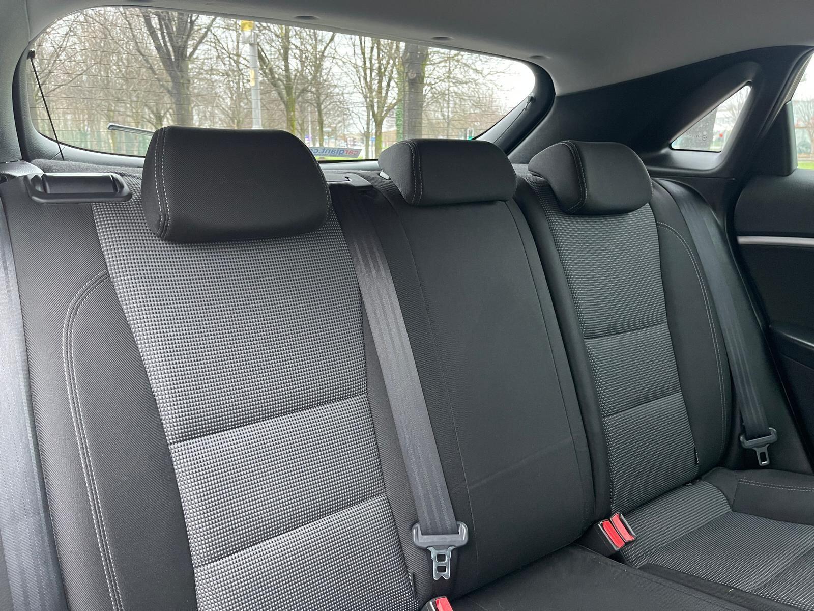 Hyundai i30 - Image 26