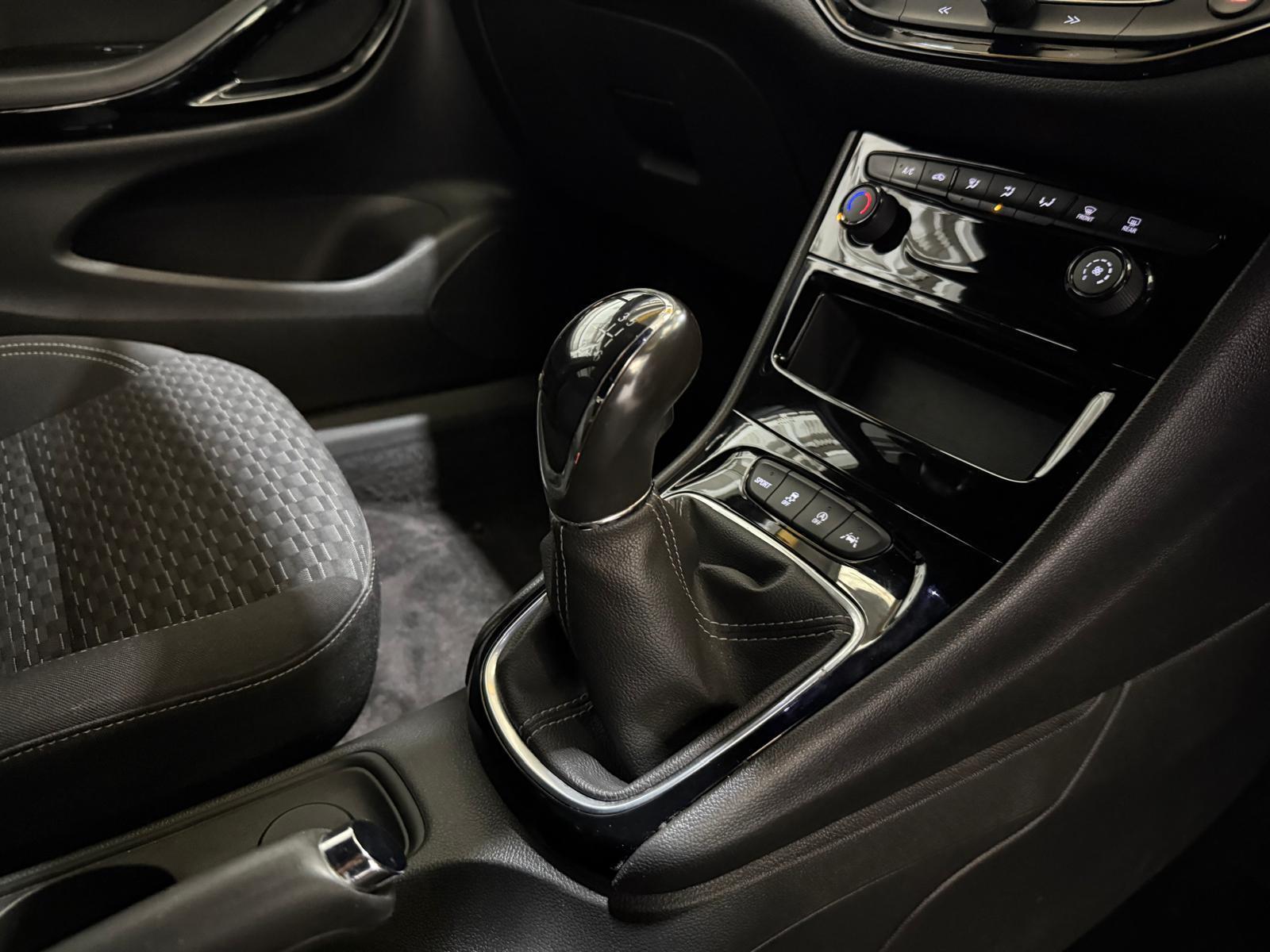 Vauxhall Astra - Image 18