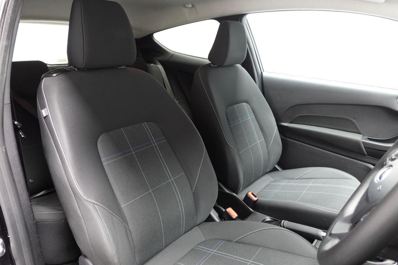 Ford Fiesta - Image 9