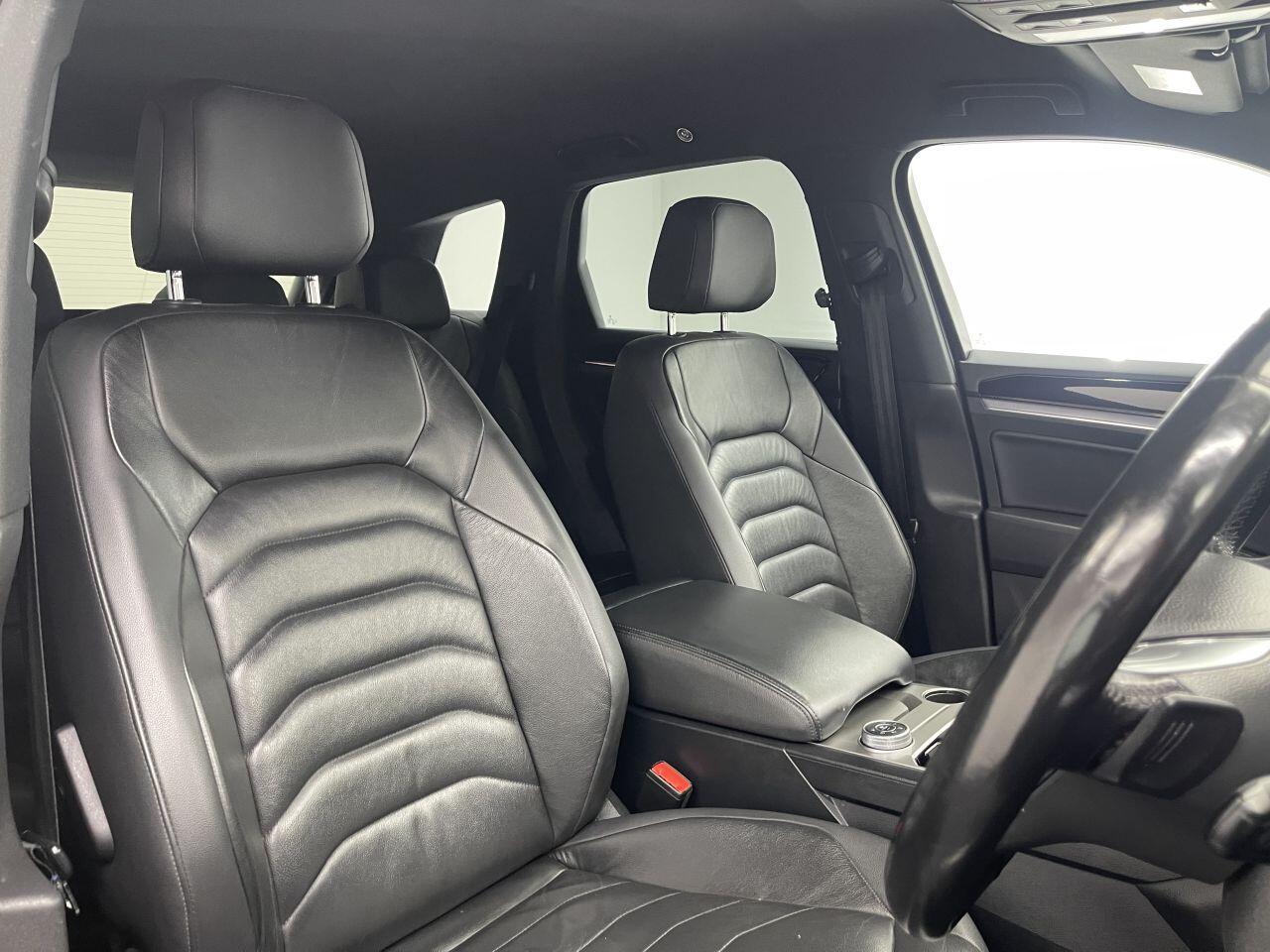 Volkswagen Touareg - Image 5