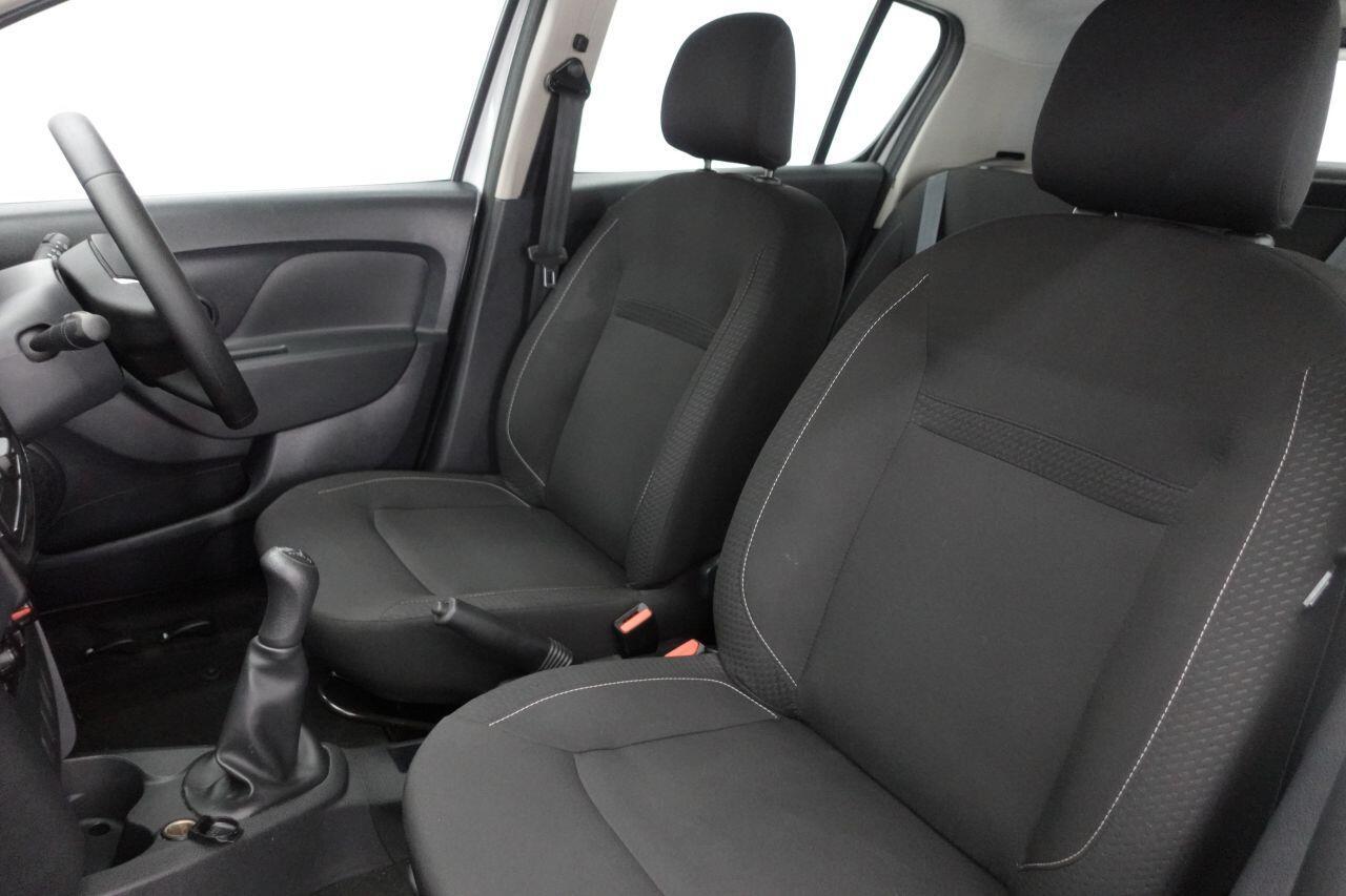 Dacia Sandero - Image 17