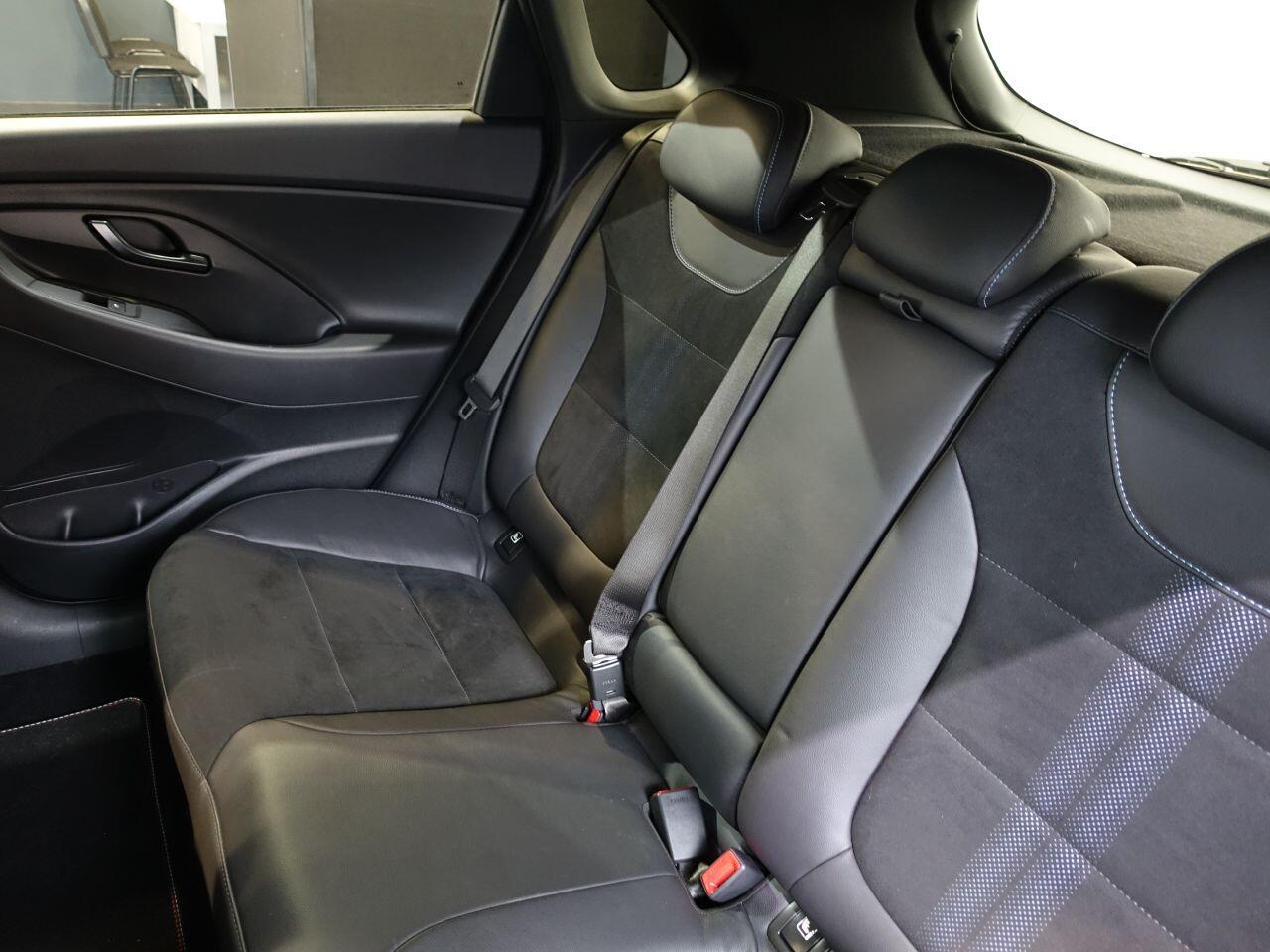 Hyundai i30 - Image 22