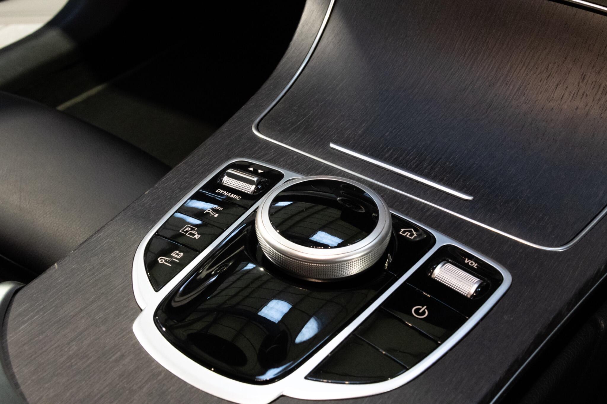 Mercedes C Class - Image 32