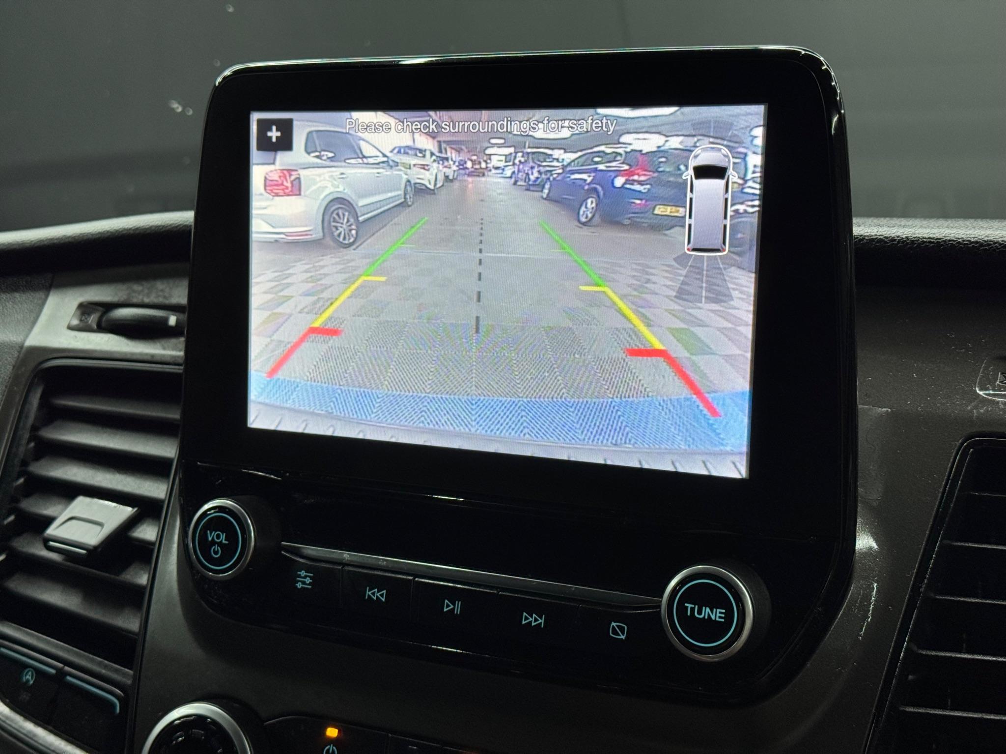 Ford TOURNEO CUSTOM - Image 35