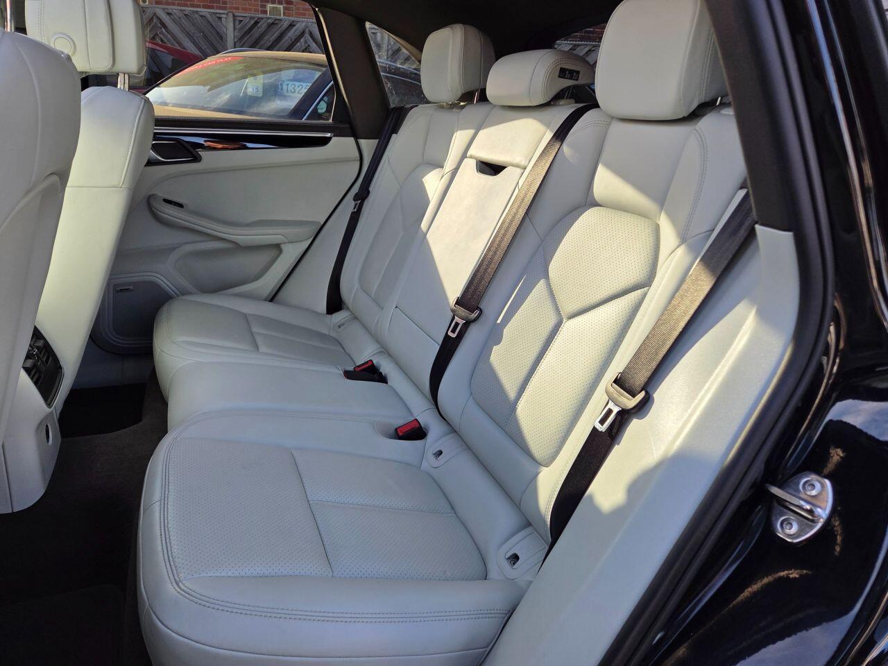 Porsche Macan - Image 38