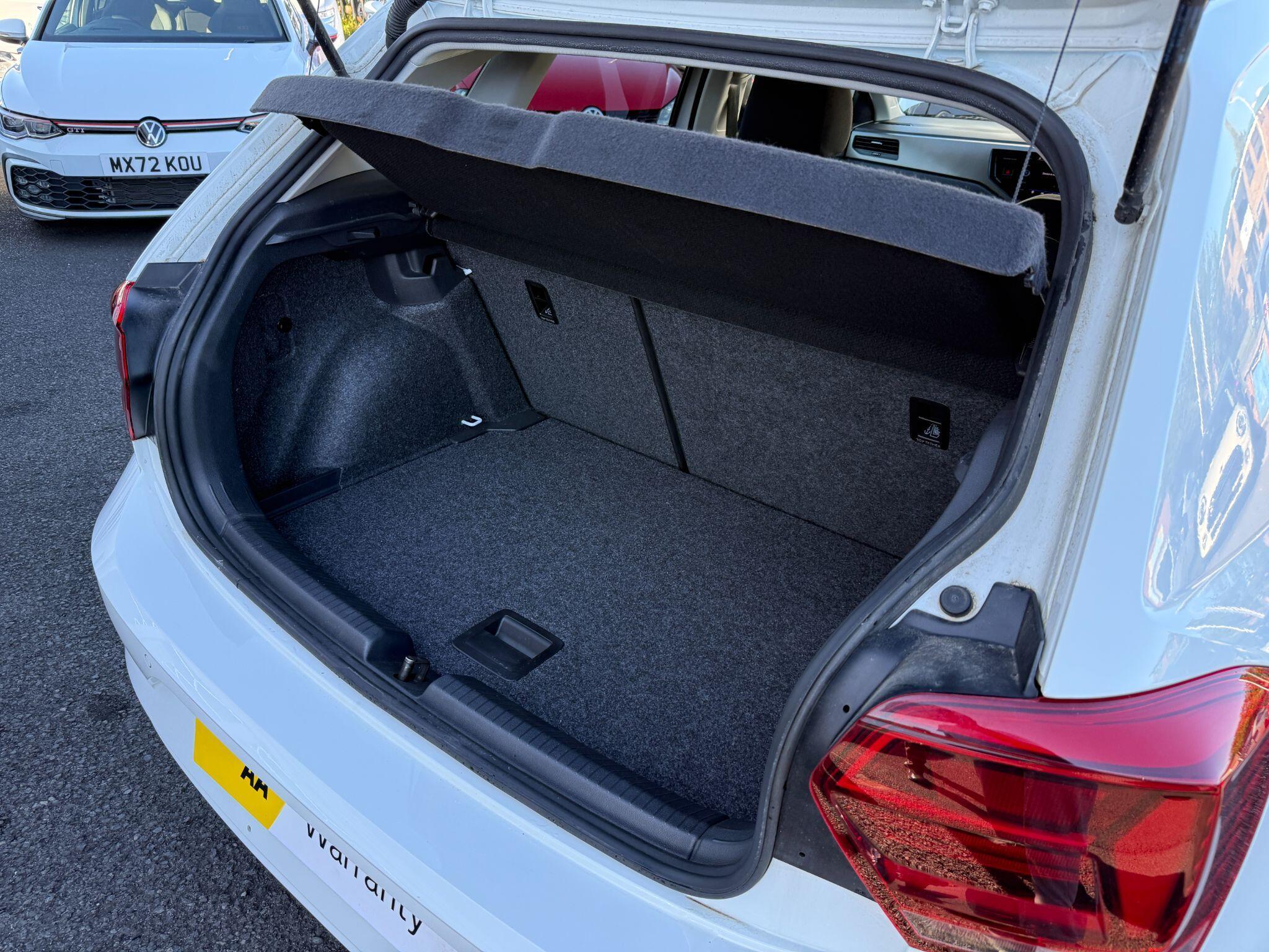 Volkswagen Polo - Image 71