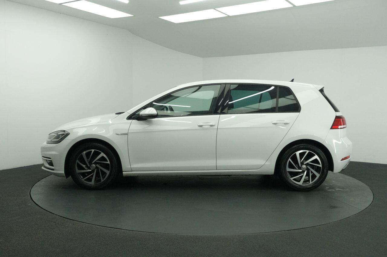 Volkswagen Golf - Image 12