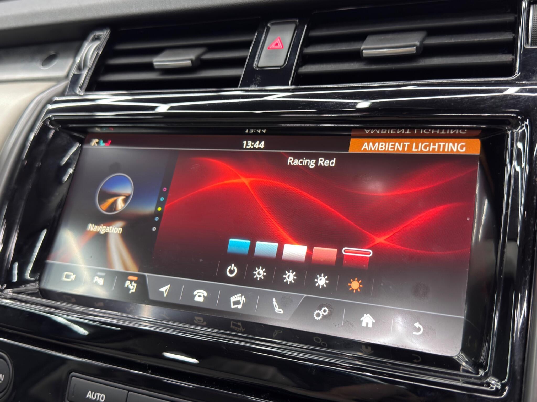 Land Rover Discovery - Image 38