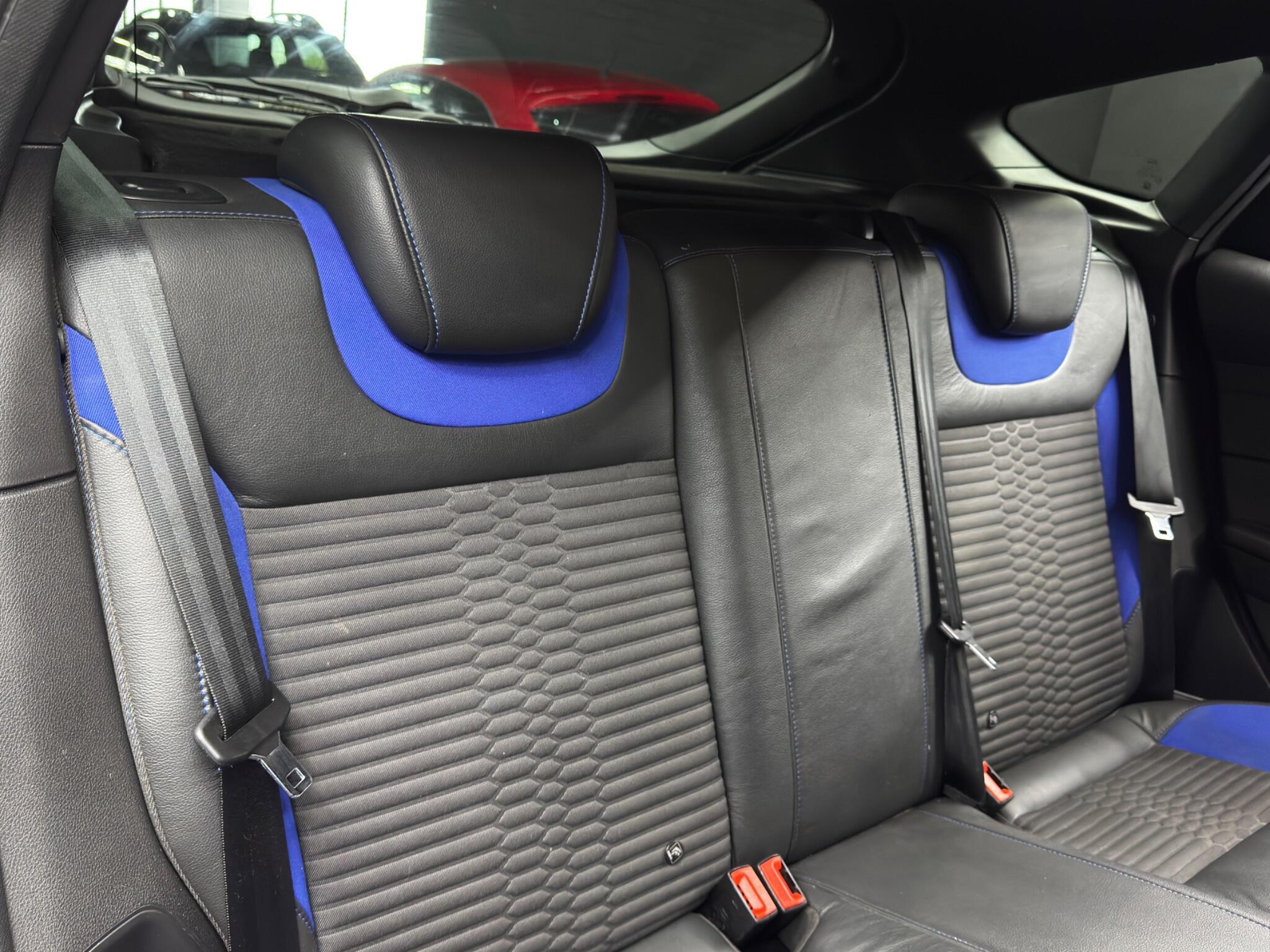 Ford Focus - Image 15