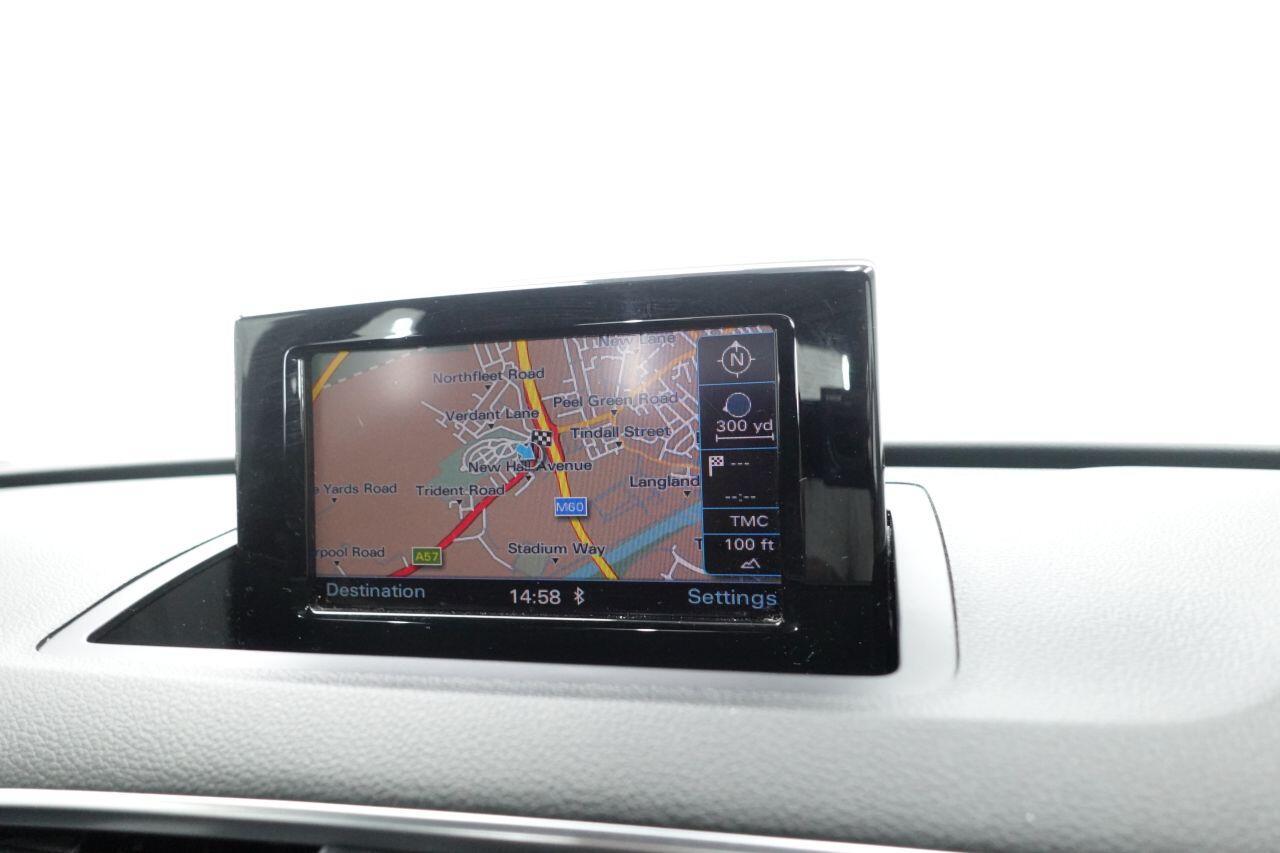 Audi Q3 - Image 3