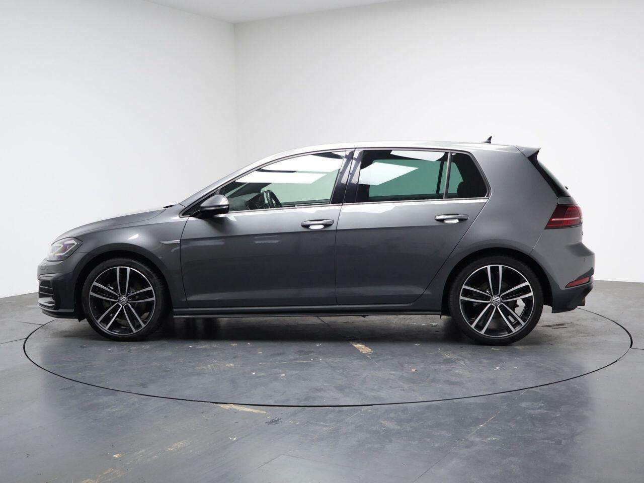 Volkswagen Golf - Image 7