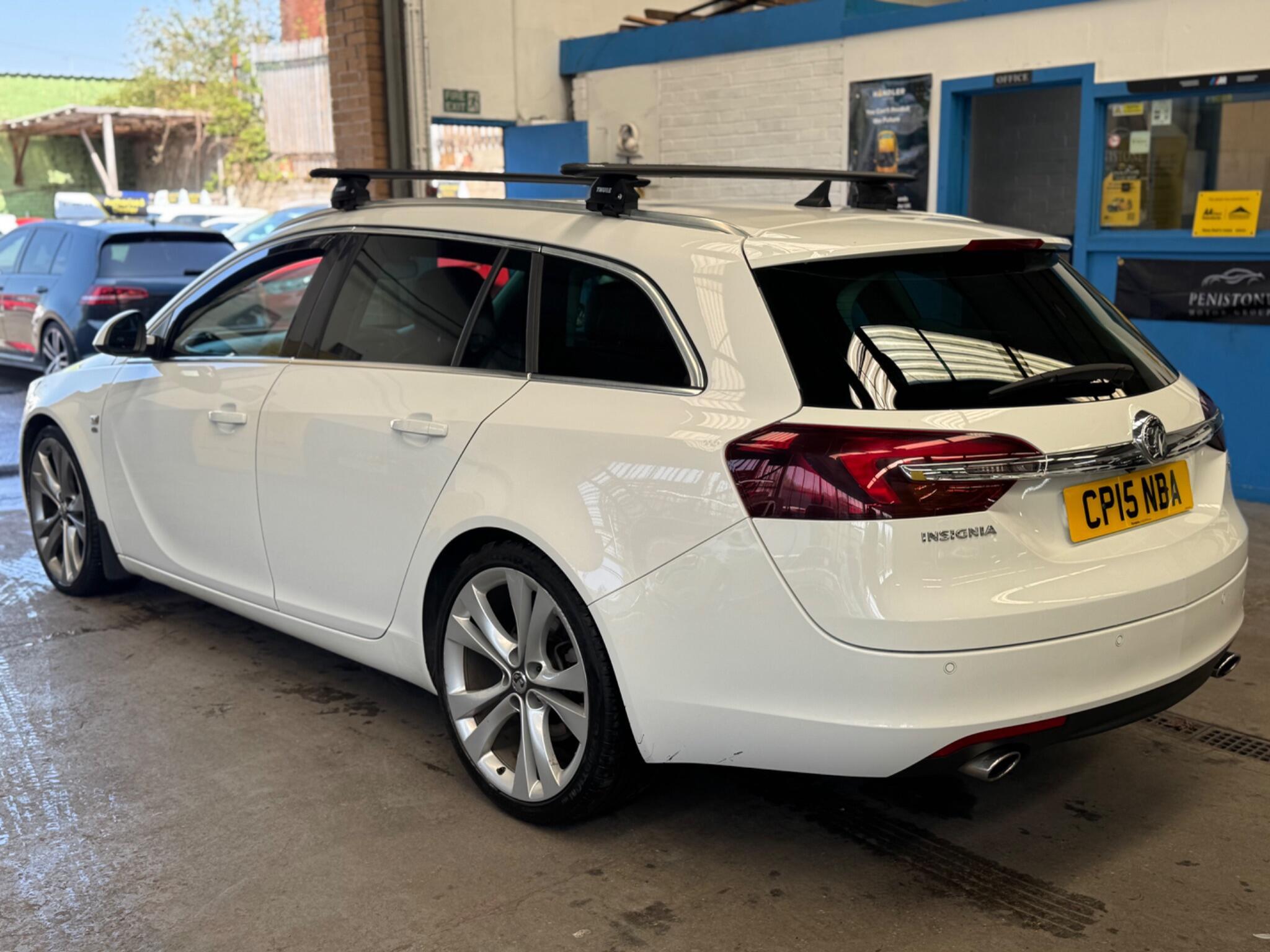 Vauxhall Insignia - Image 4