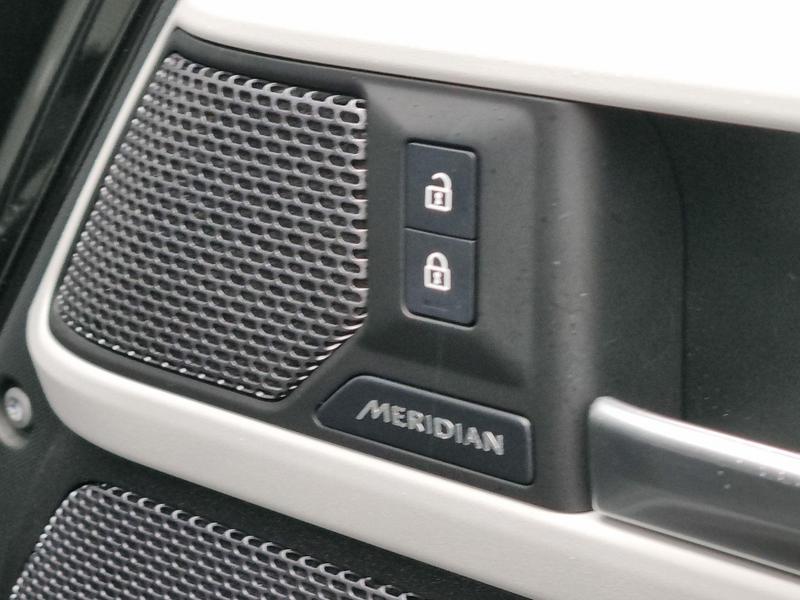 Land Rover Defender 90 - Image 8