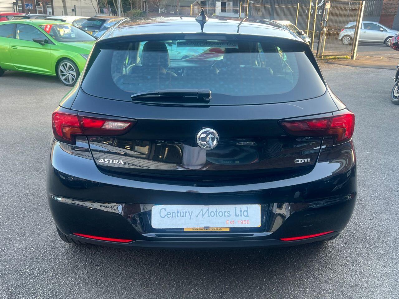 Vauxhall Astra - Image 21