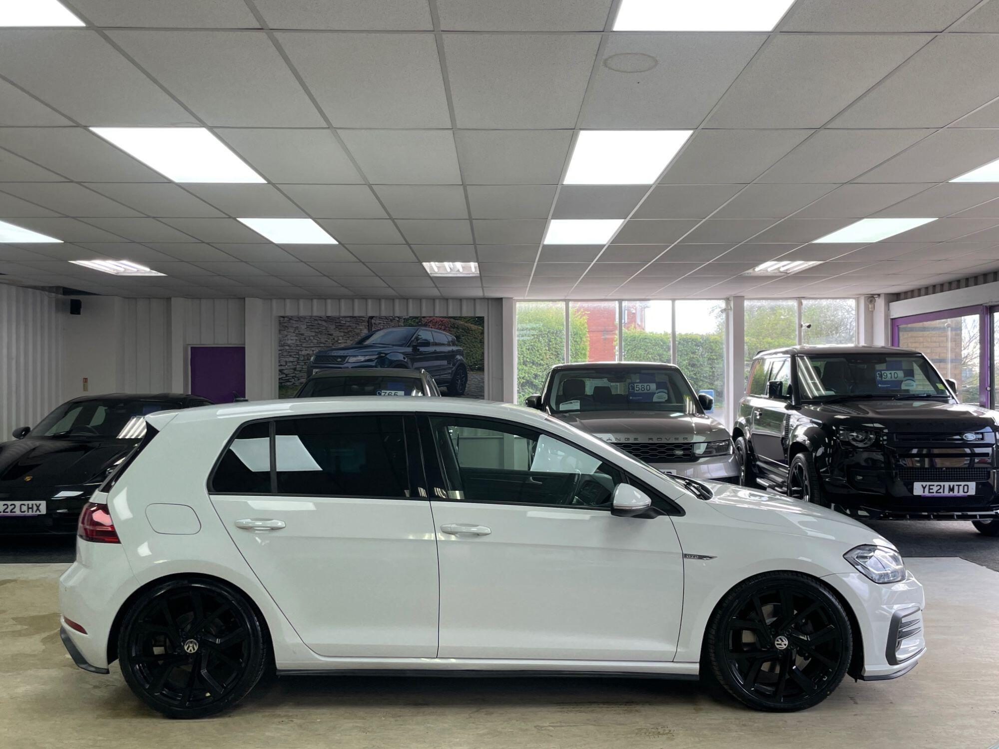 Volkswagen Golf - Image 12