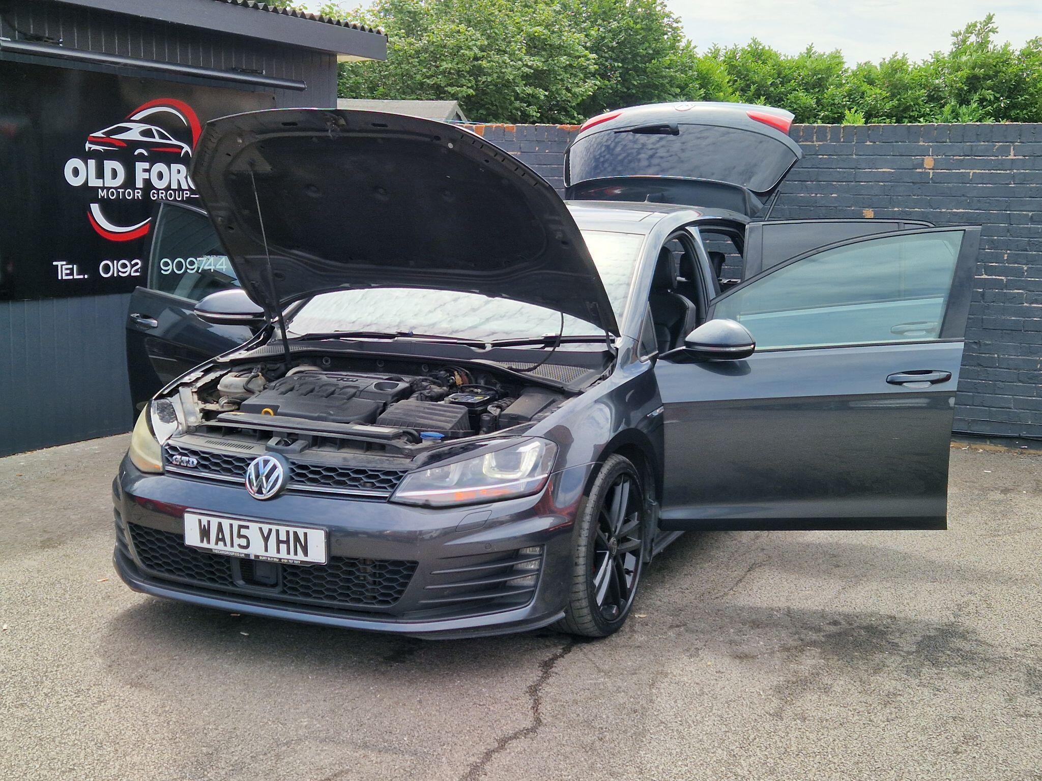 Volkswagen Golf - Image 14