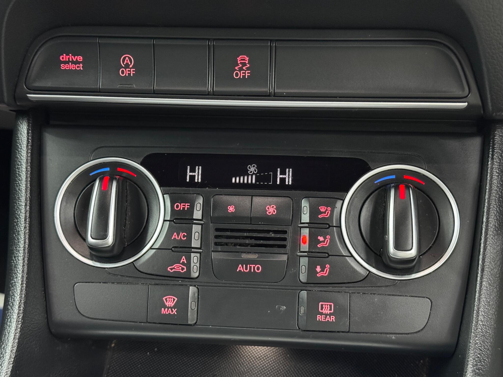 Audi Q3 - Image 26