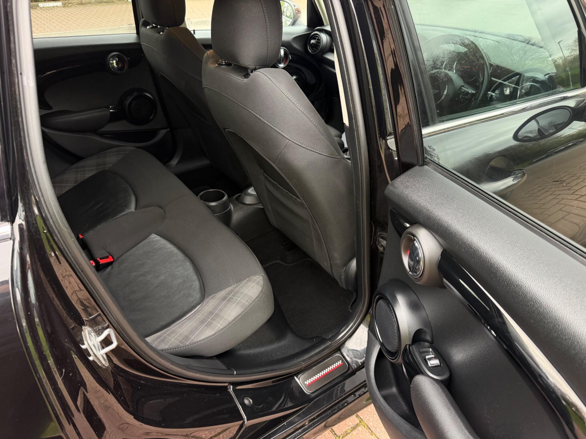 MINI Hatch - Image 48