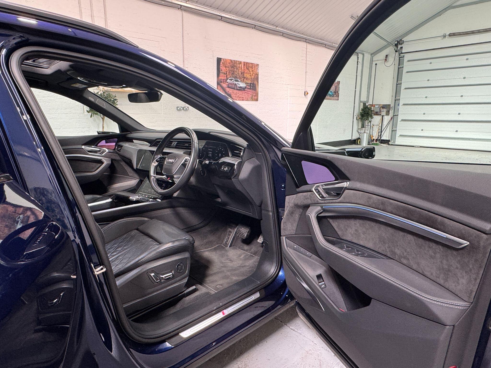 Audi E-Tron - Image 20