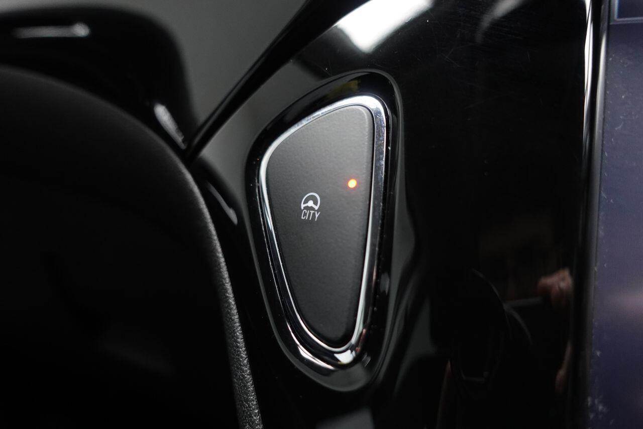 Vauxhall Corsa - Image 23