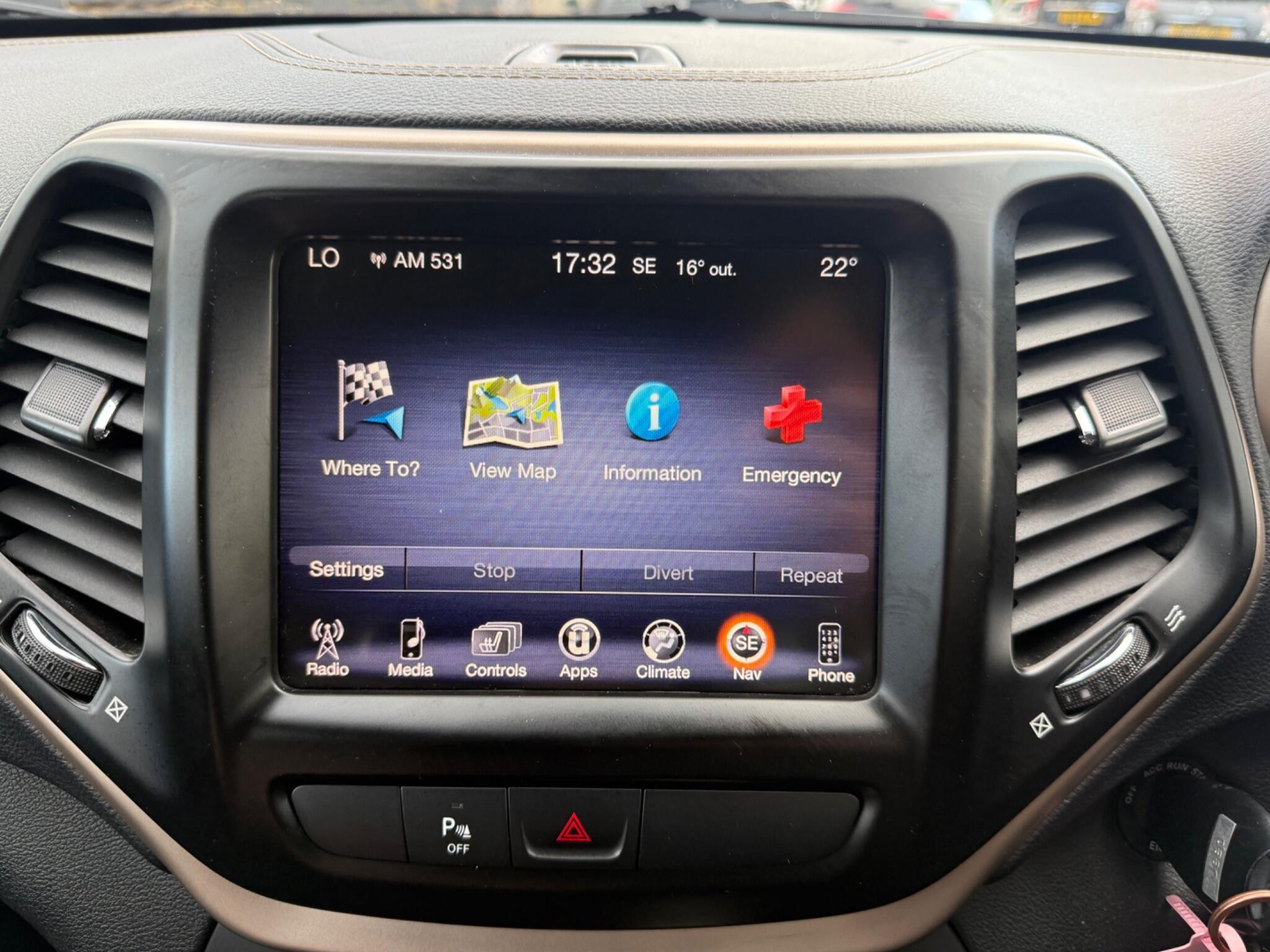 Jeep Cherokee - Image 11