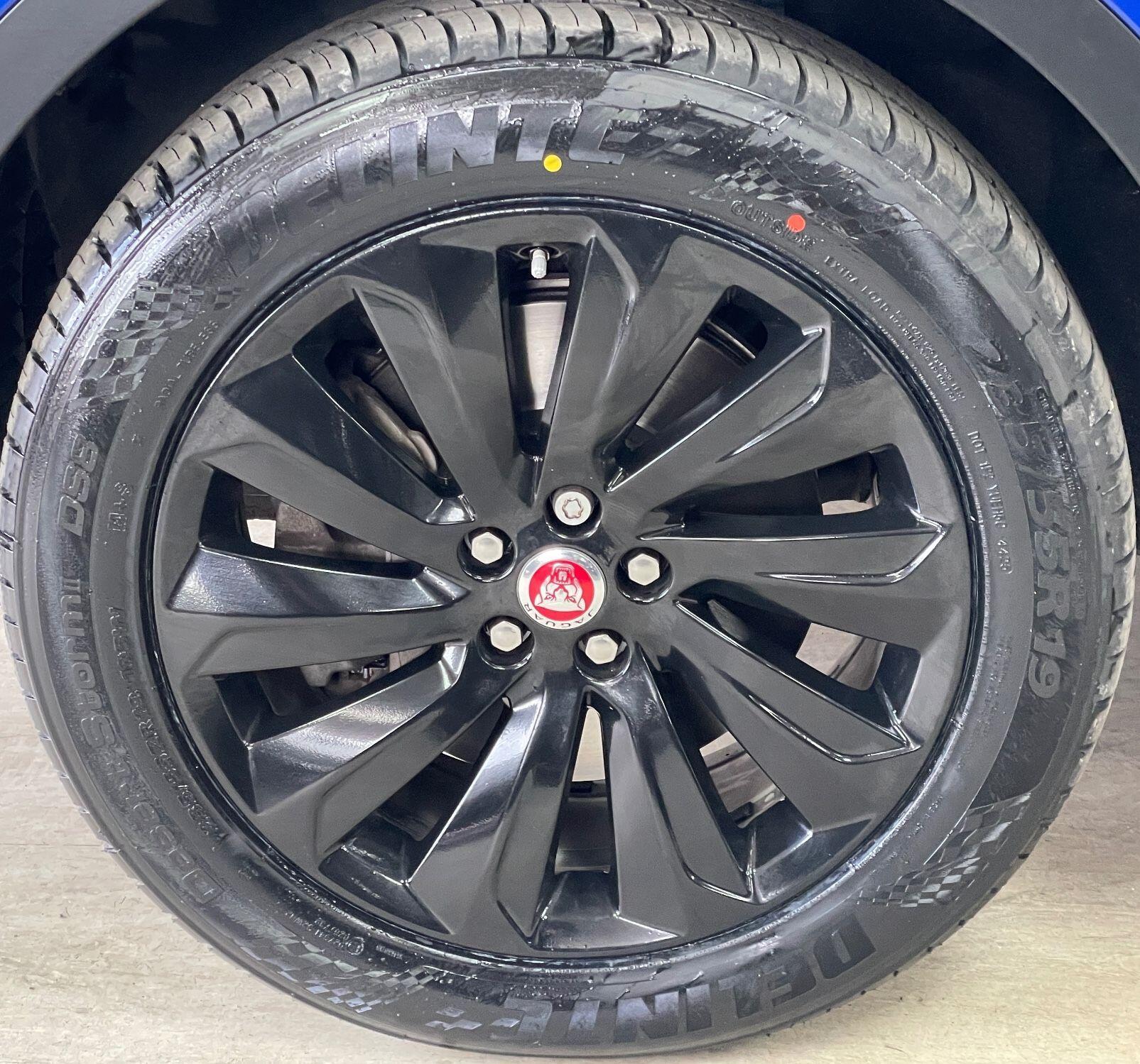 Jaguar E-Pace - Image 17