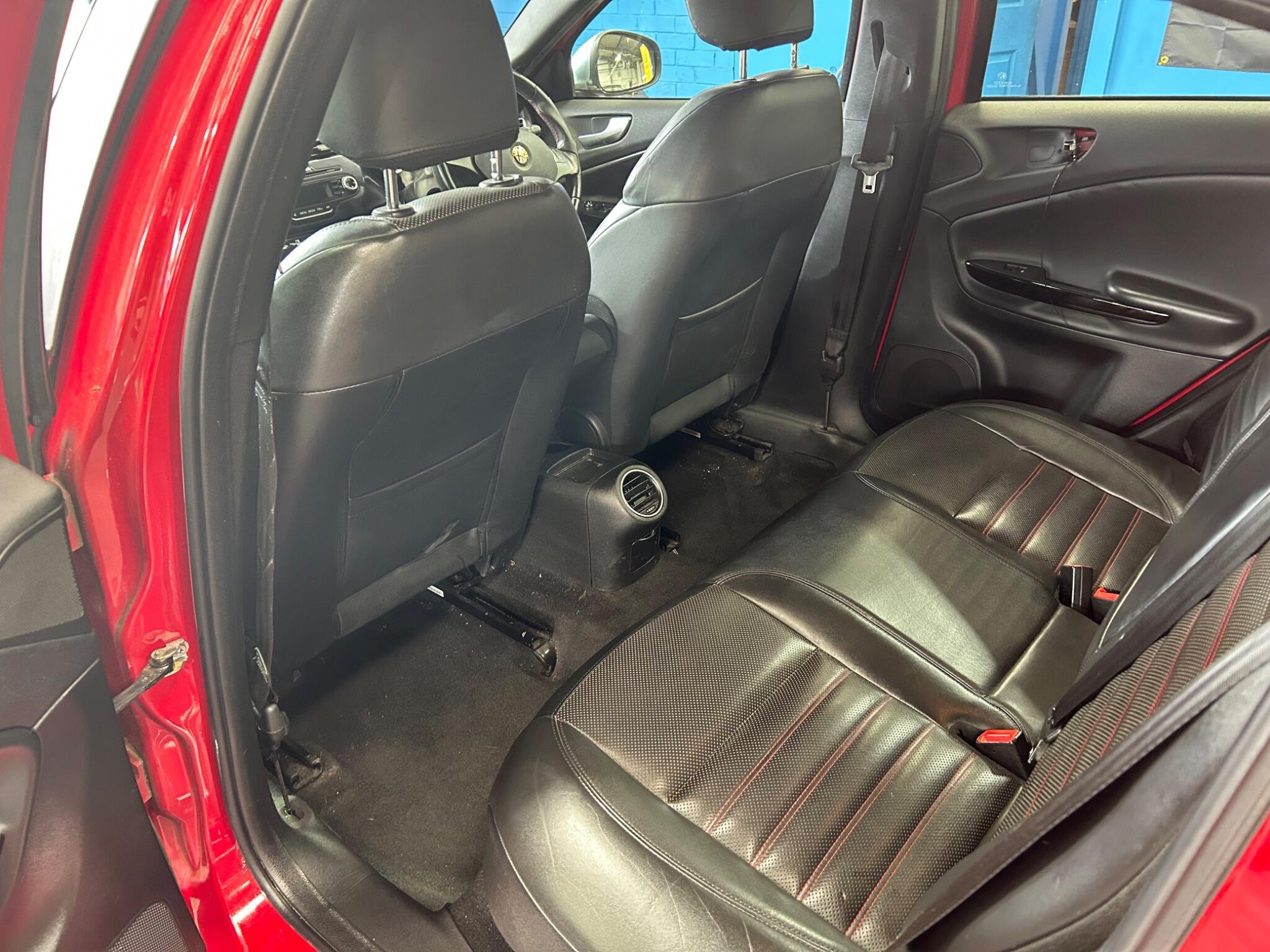 Alfa Romeo Giulietta - Image 22