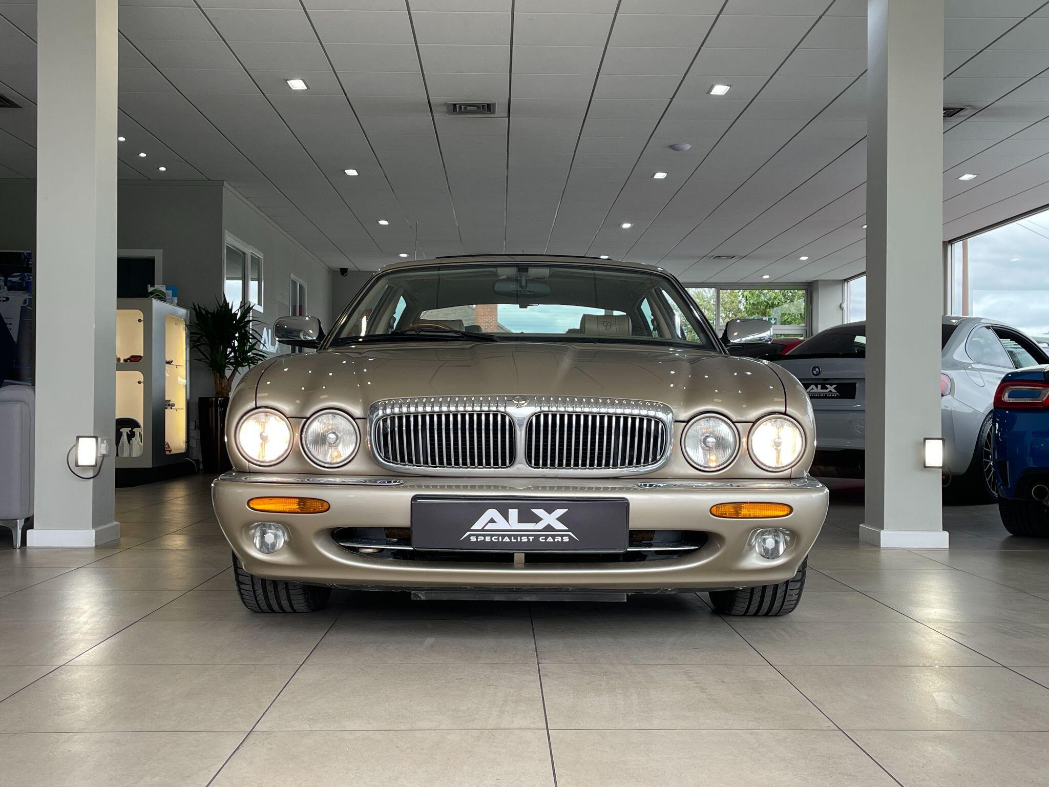 Daimler Super V8 - Image 2