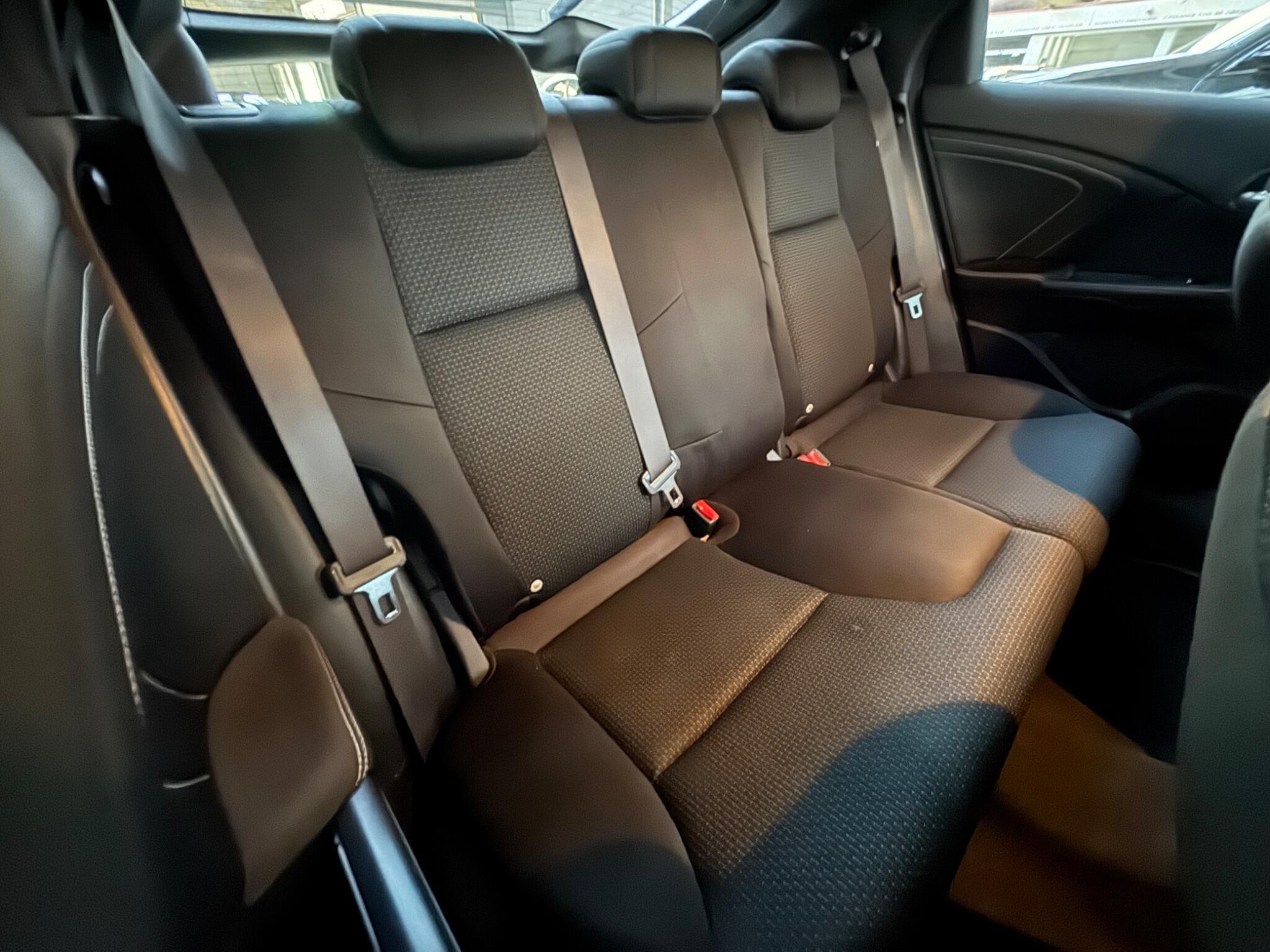 Honda Civic - Image 12