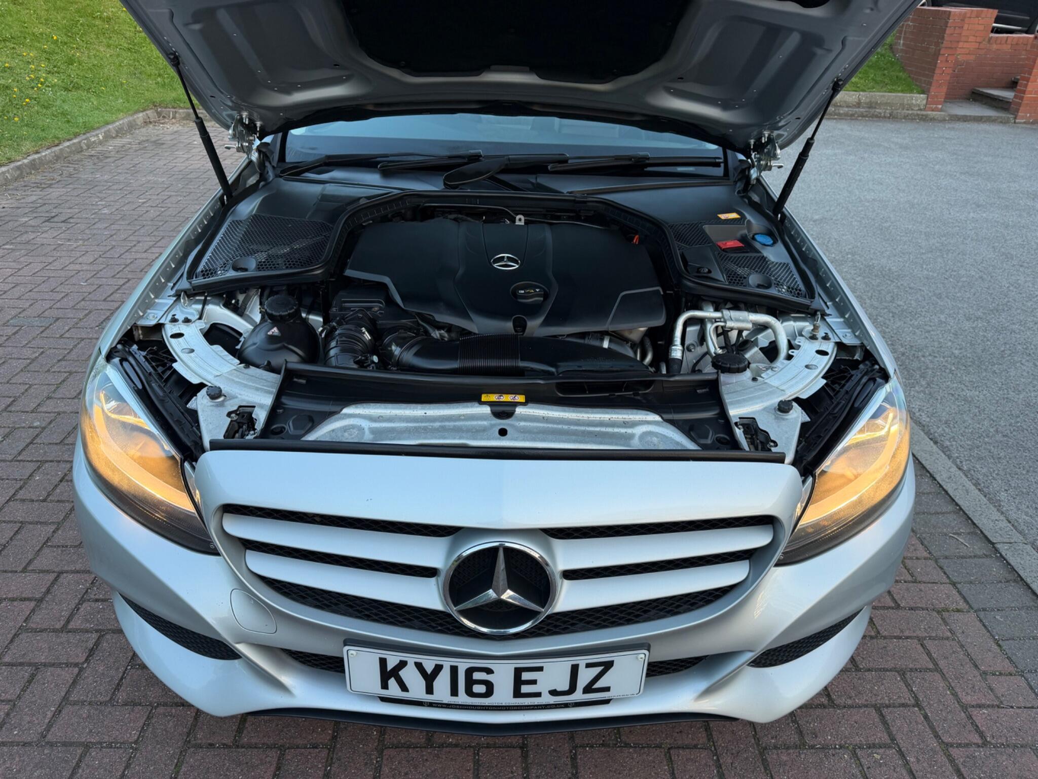 Mercedes C Class - Image 23