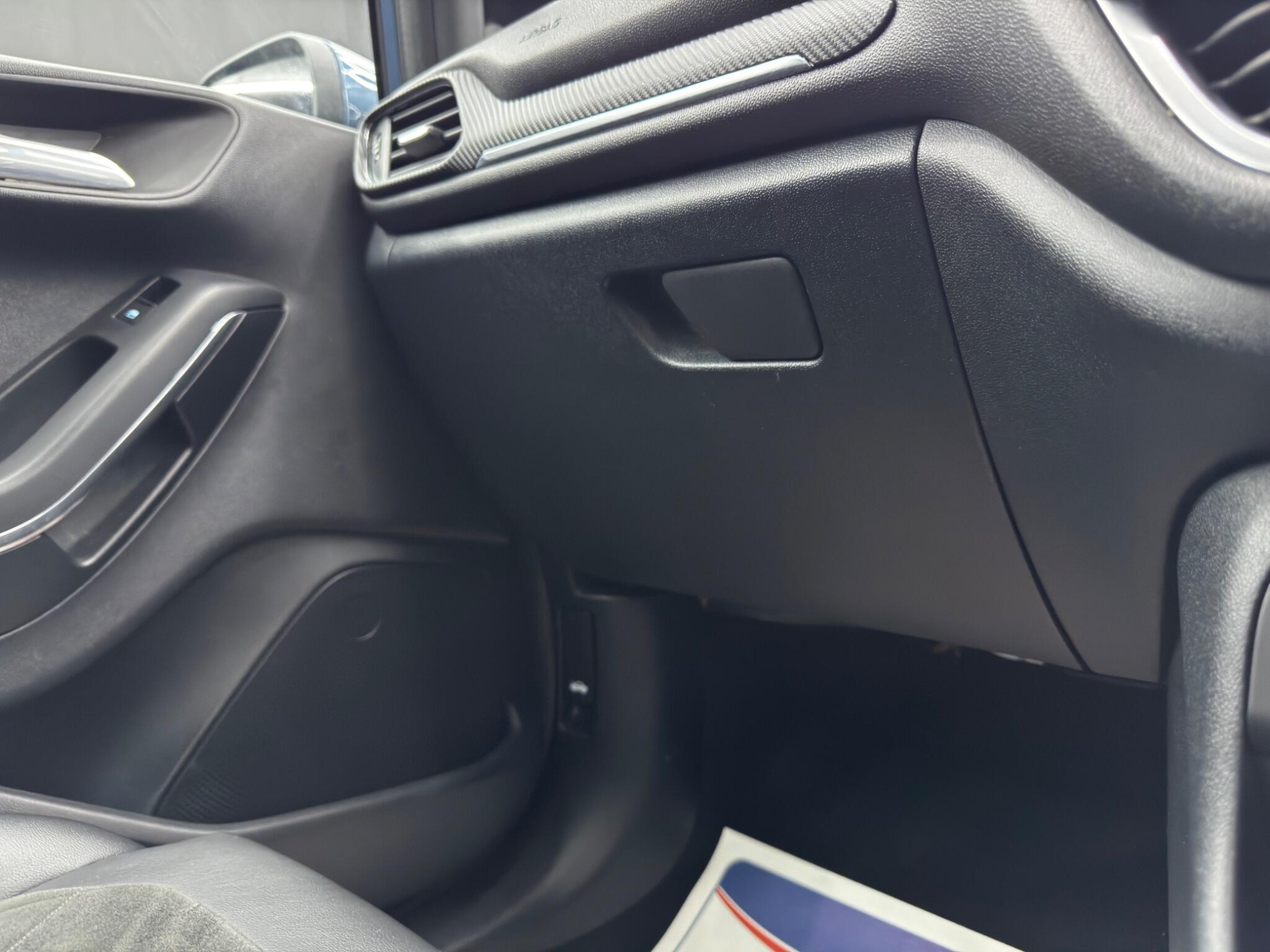 Ford Fiesta - Image 37