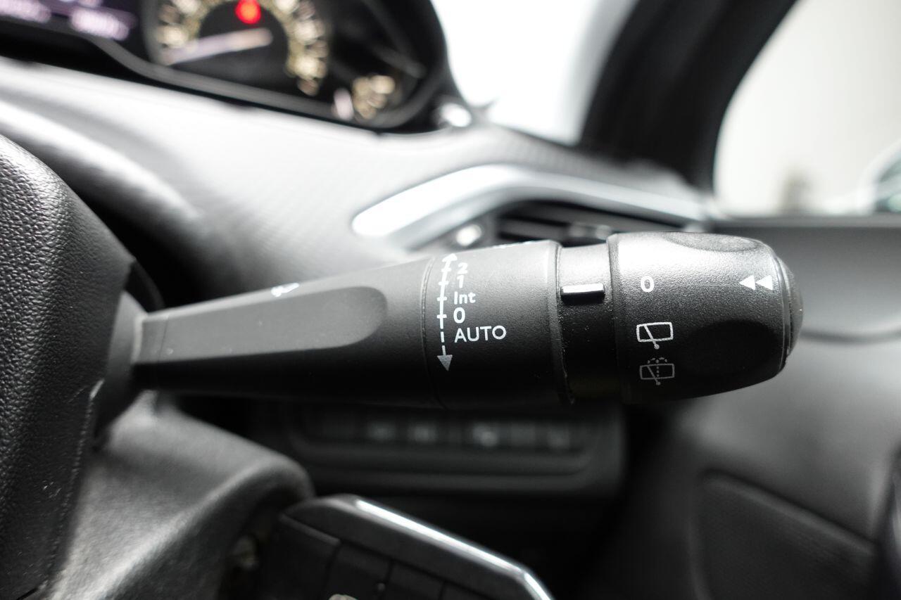 Peugeot 208 - Image 45
