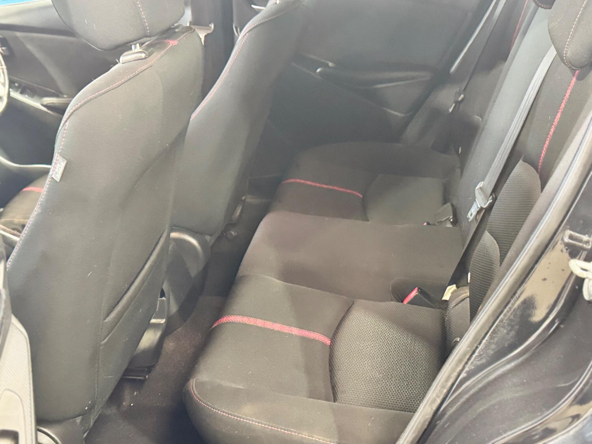 Mazda MAZDA2 - Image 21