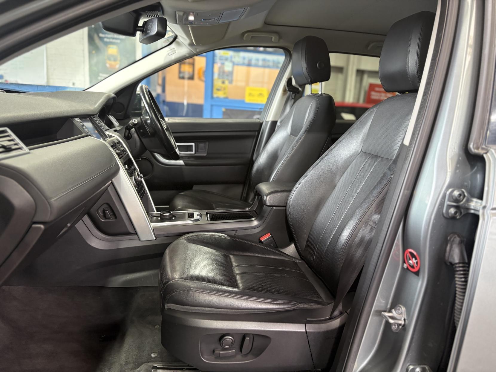 Land Rover DISCOVERY SPORT - Image 15