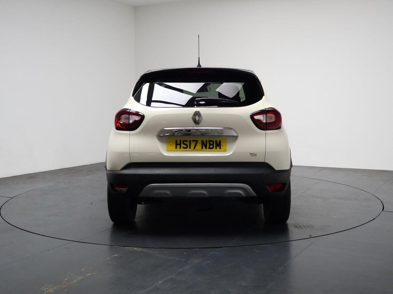 Renault Captur - Image 11
