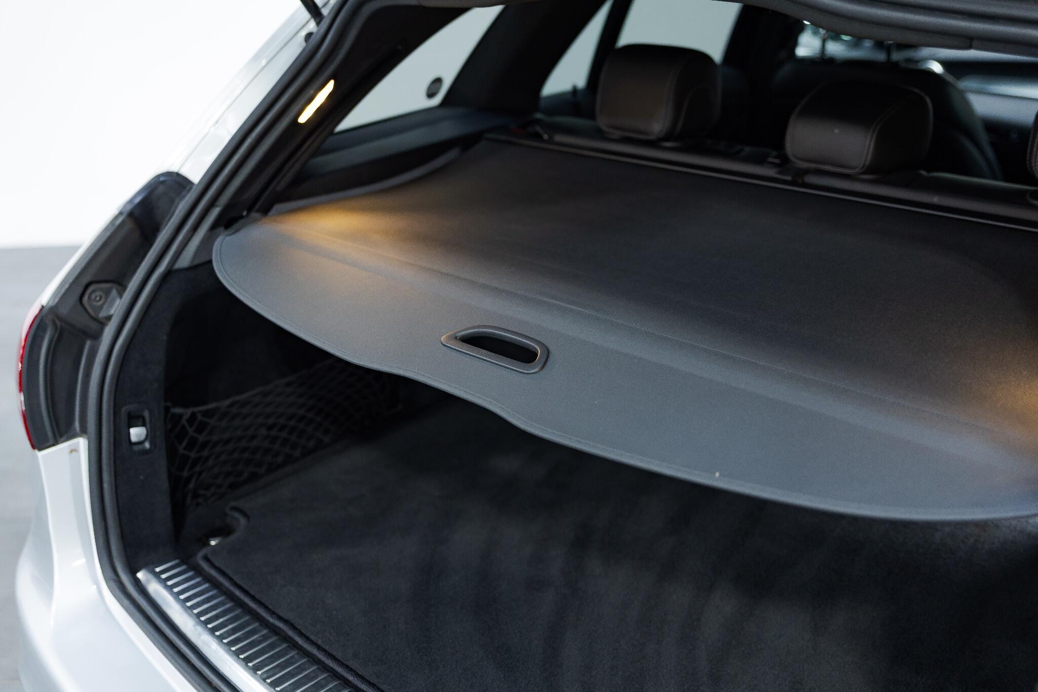 Mercedes C Class - Image 21