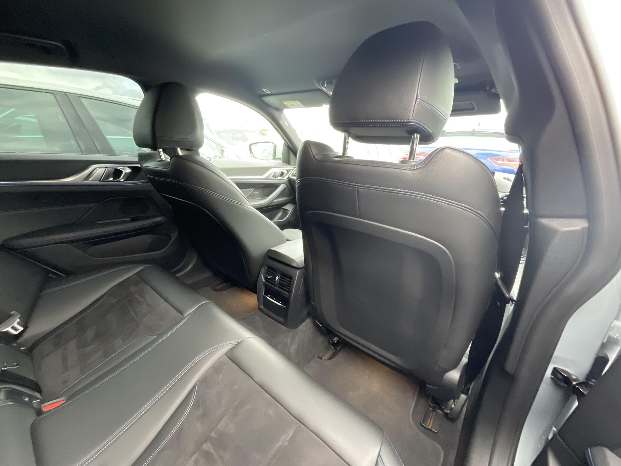 BMW I4 - Image 10