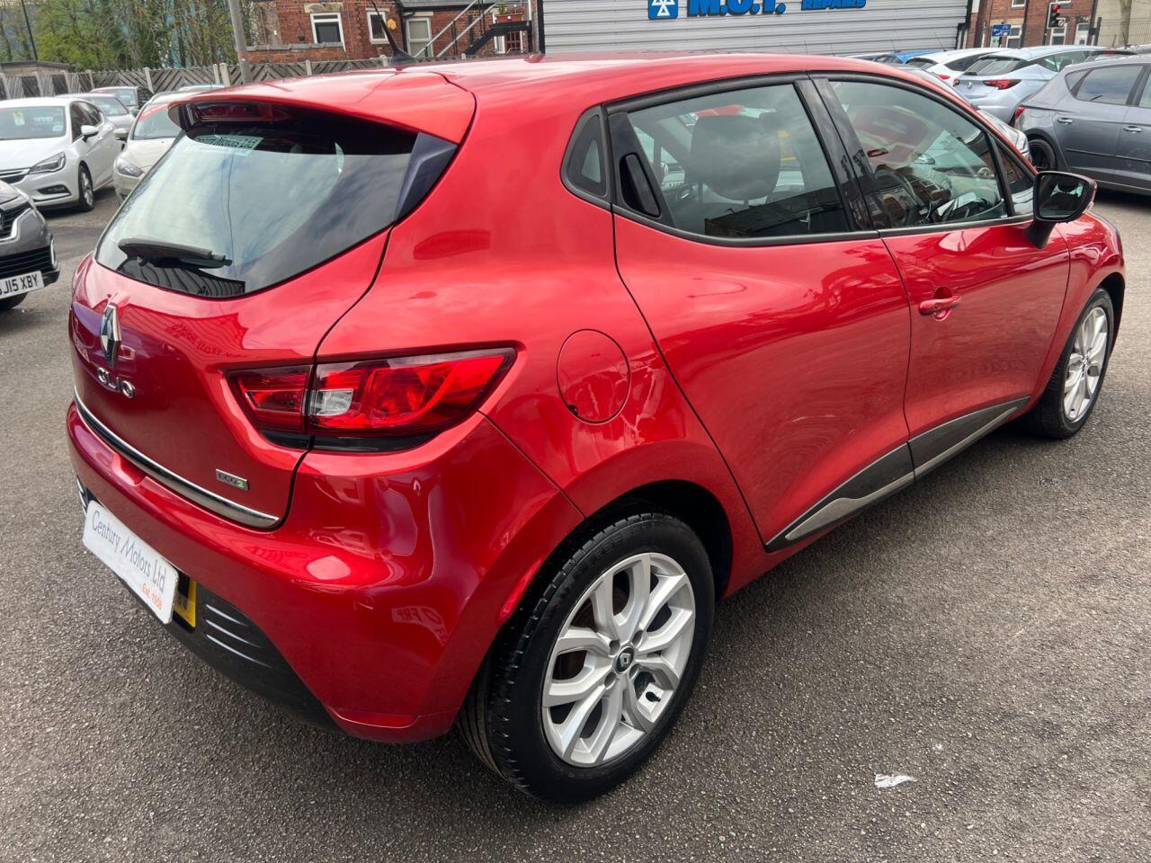 Renault Clio - Image 7