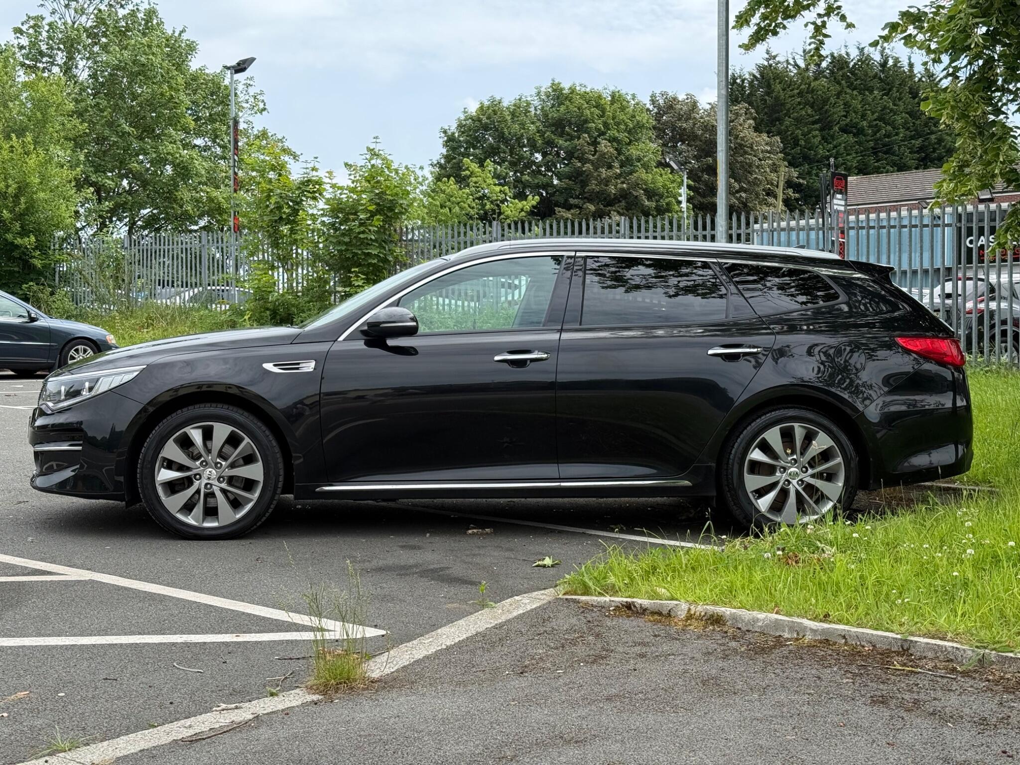 Kia Optima - Image 5