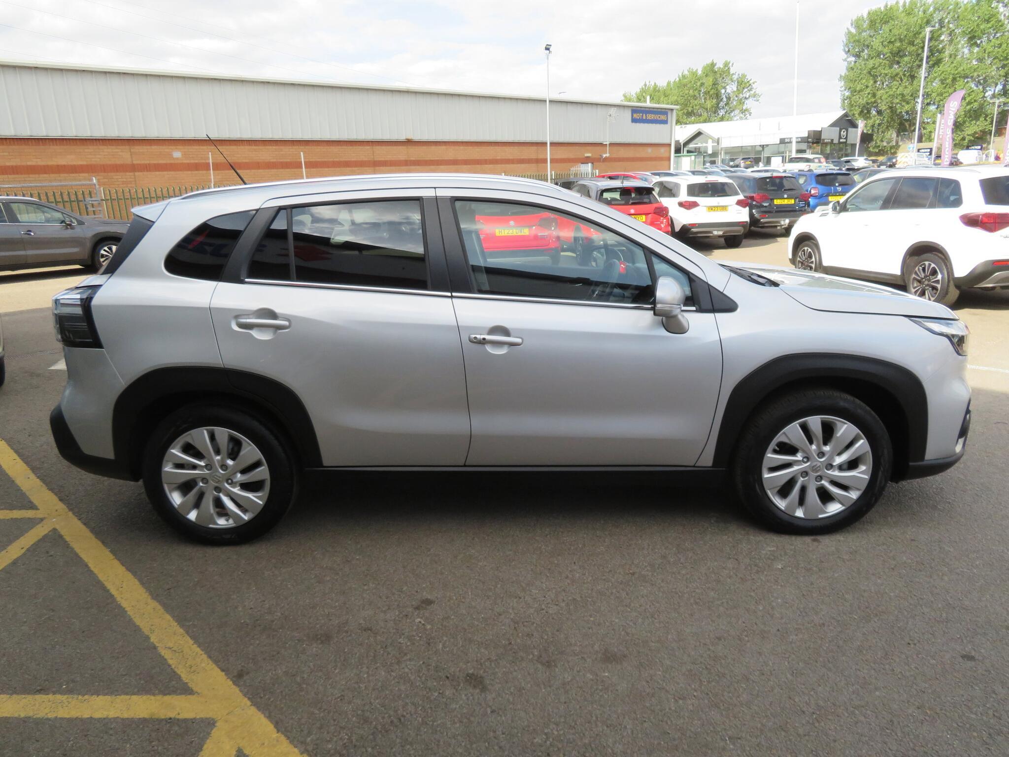 Suzuki S-Cross - Image 8