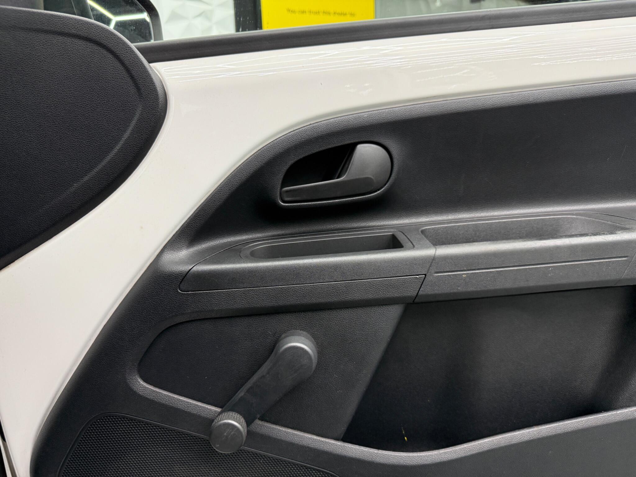 Volkswagen up! - Image 16