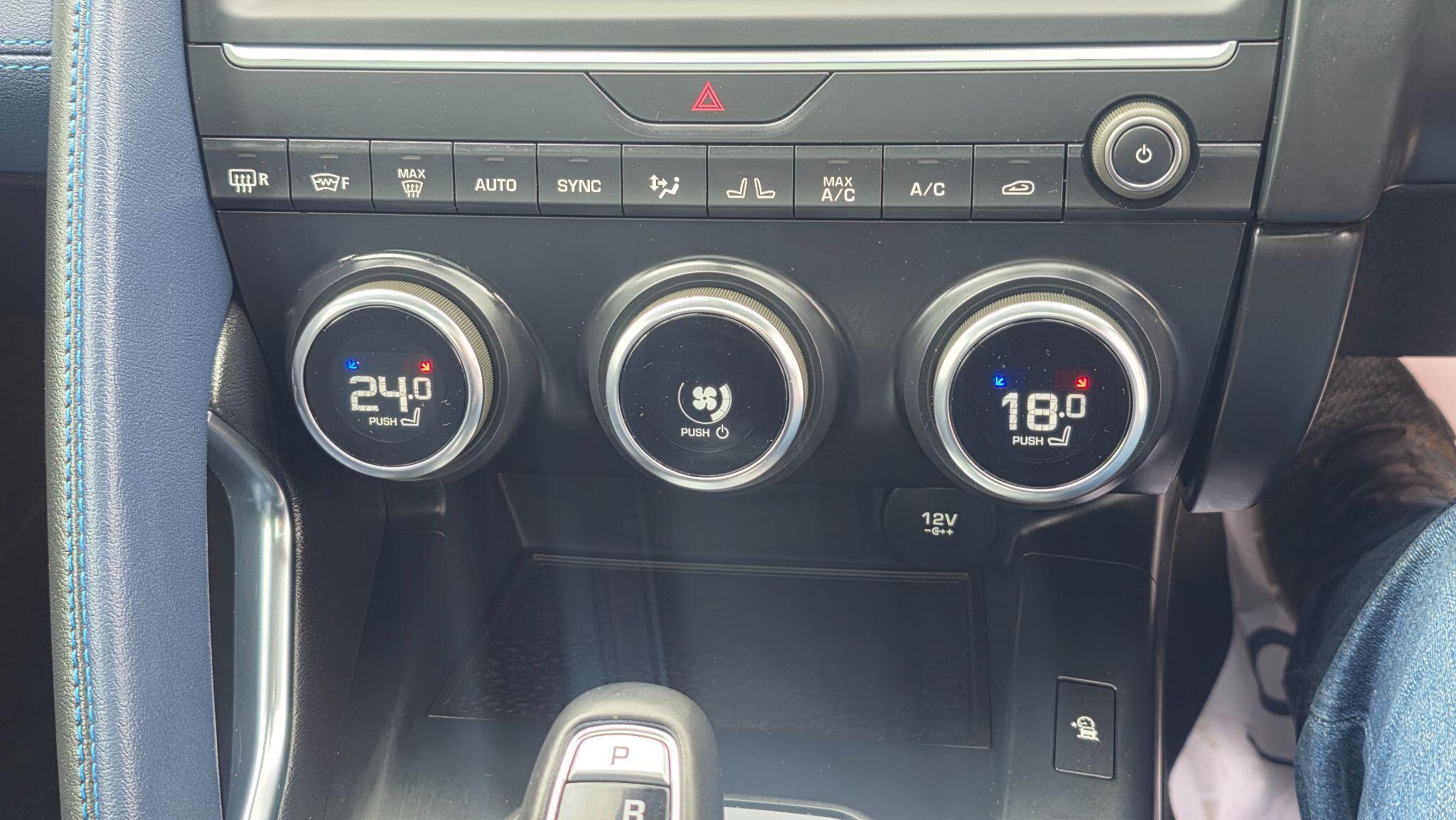 Jaguar E-Pace - Image 36