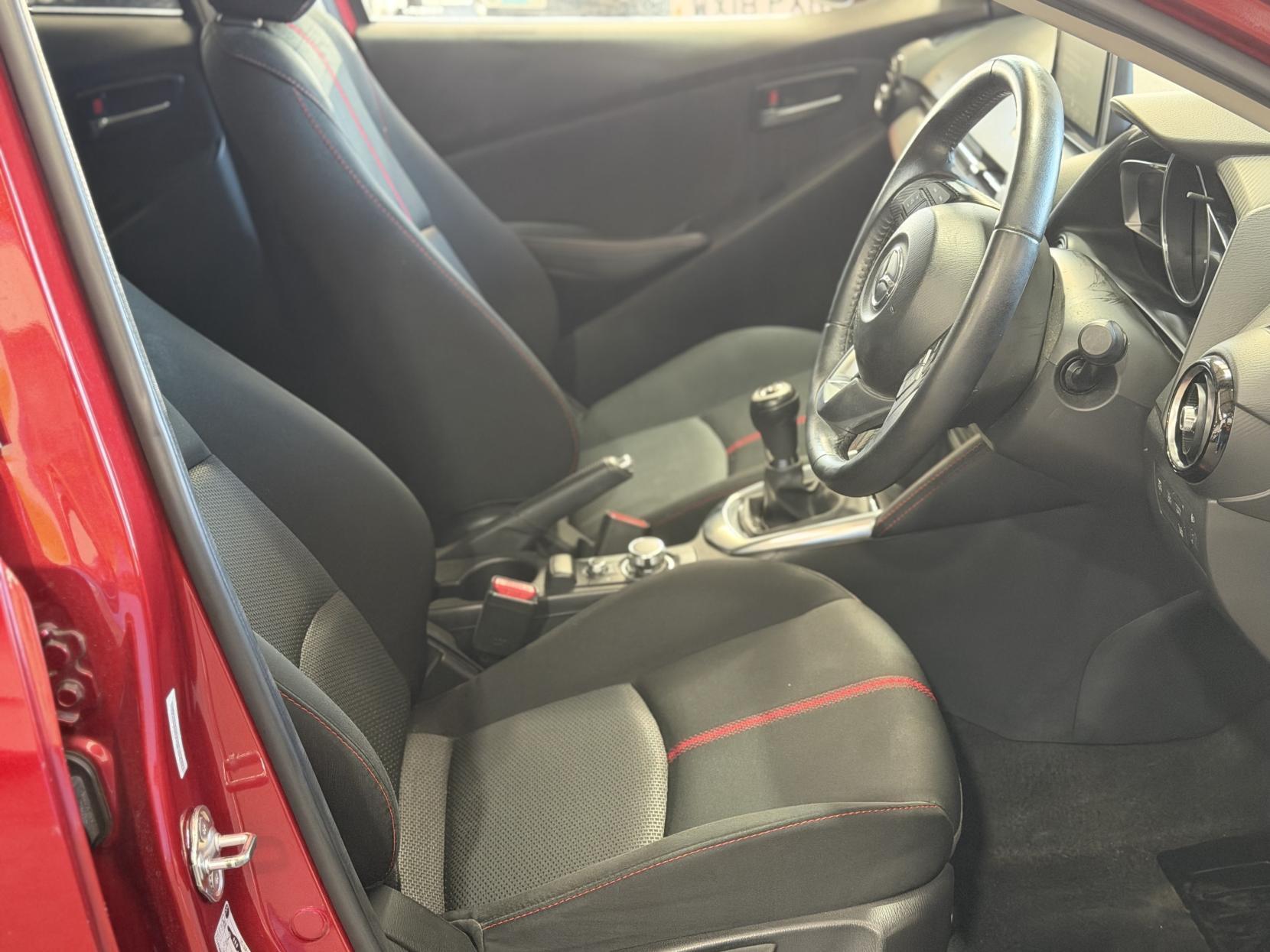 Mazda MAZDA2 - Image 19
