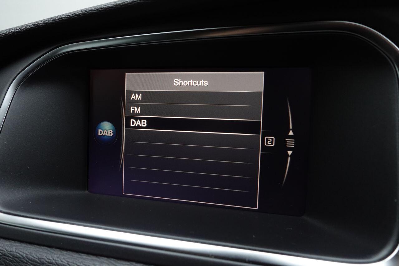 Volvo V40 - Image 26