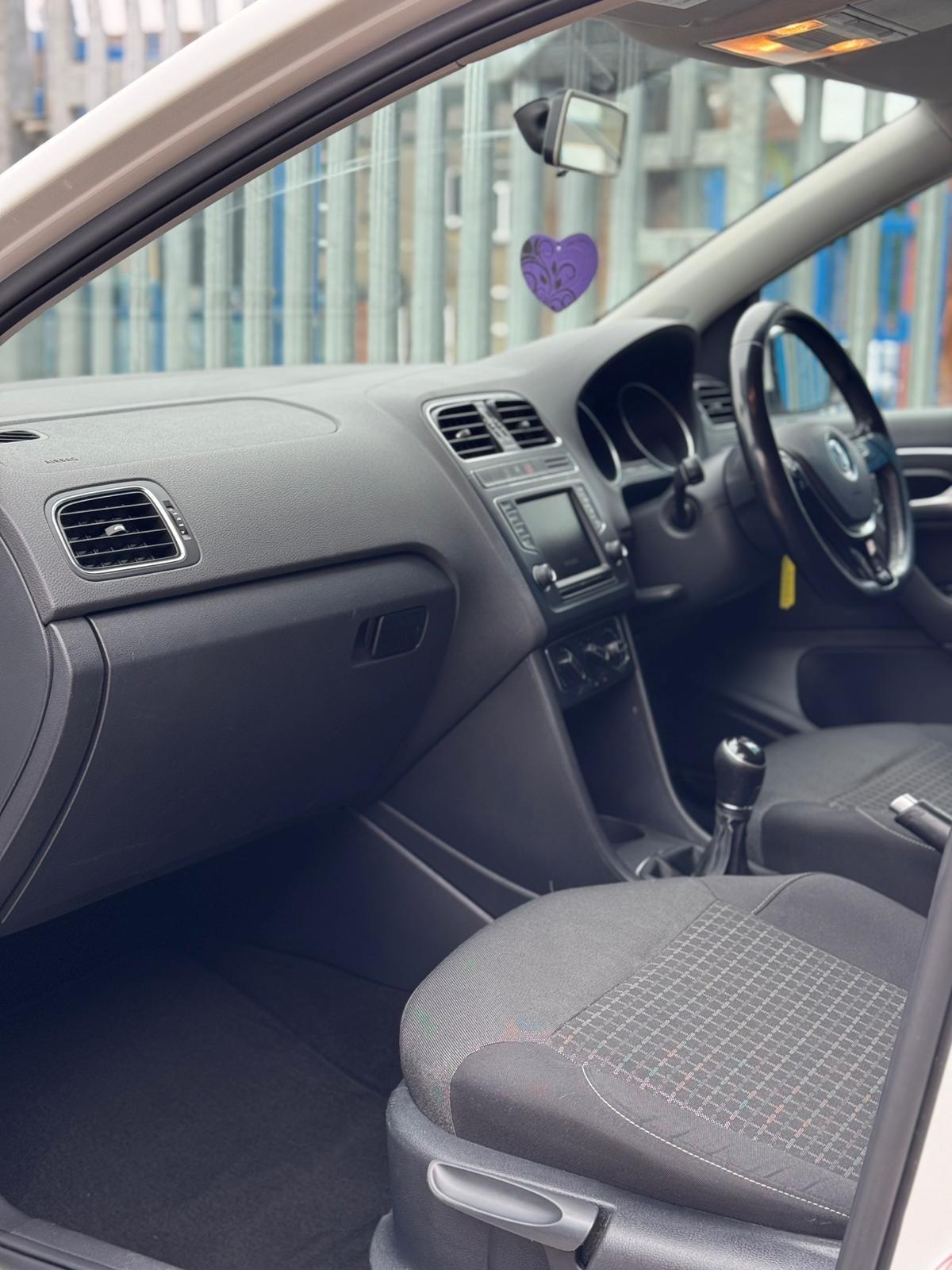 Volkswagen Polo - Image 16