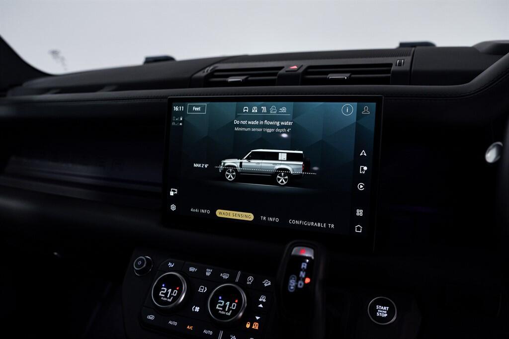 Land Rover Defender 130 - Image 28