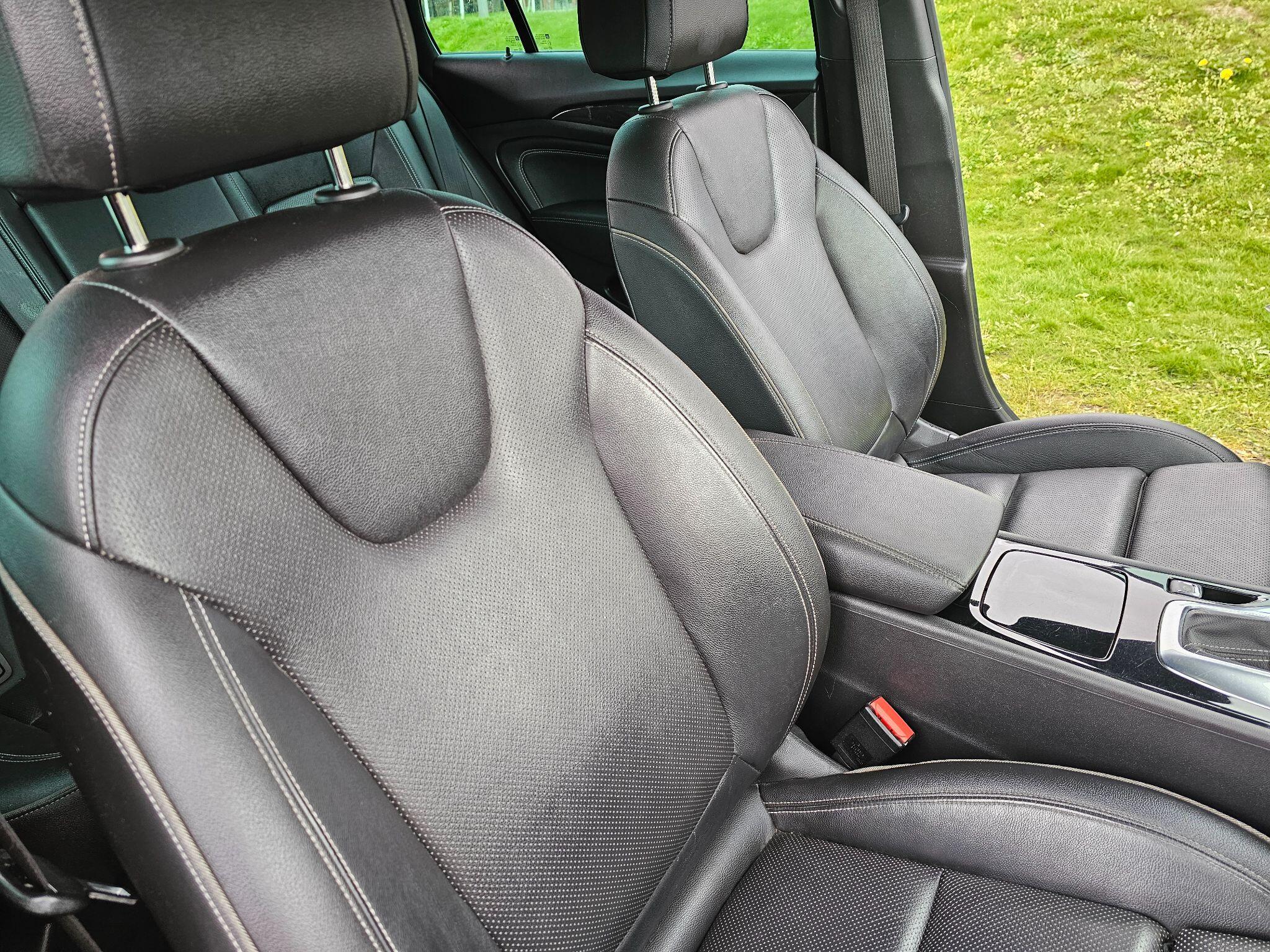 Vauxhall Insignia - Image 24