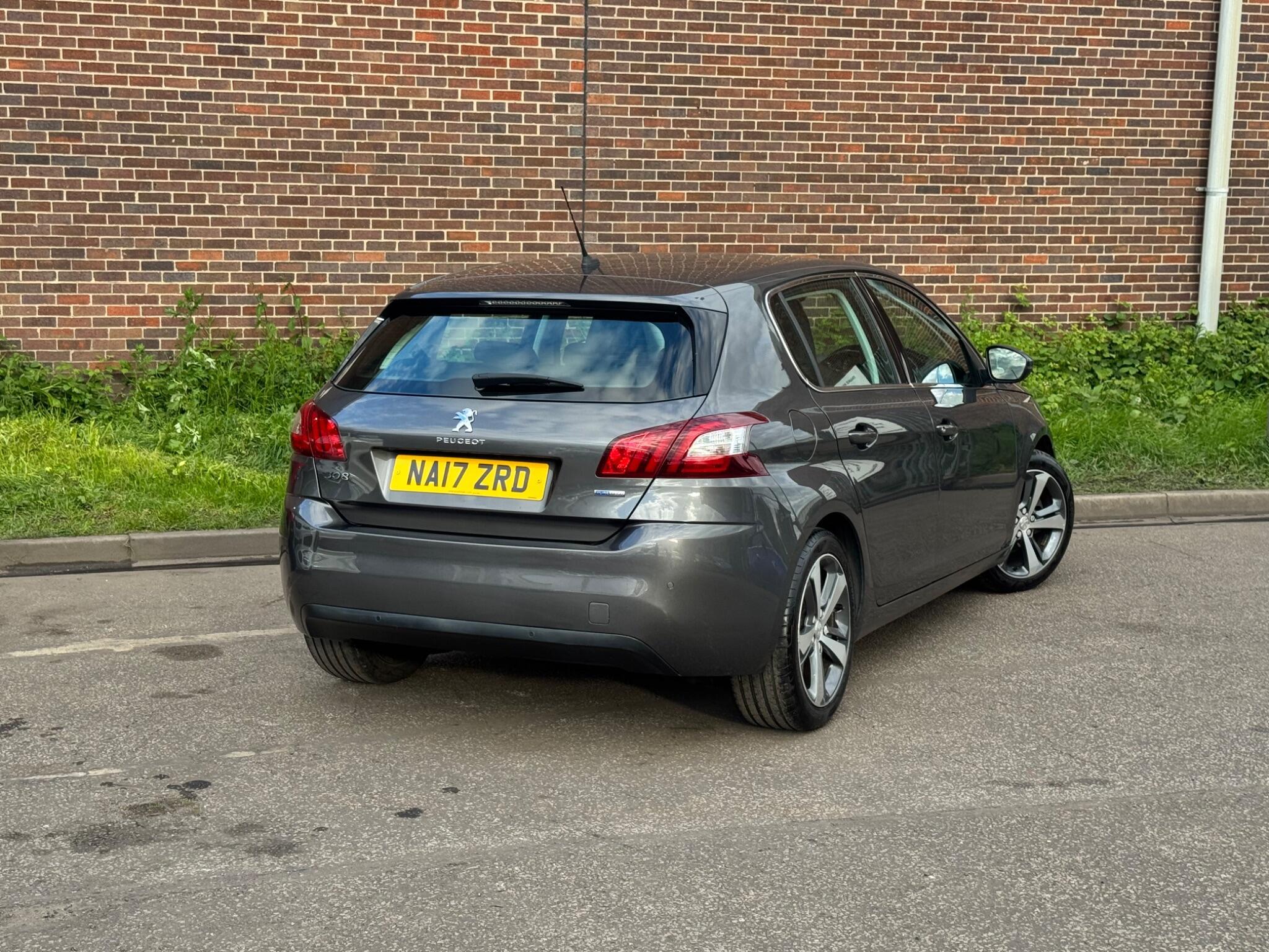 Peugeot 308 - Image 6