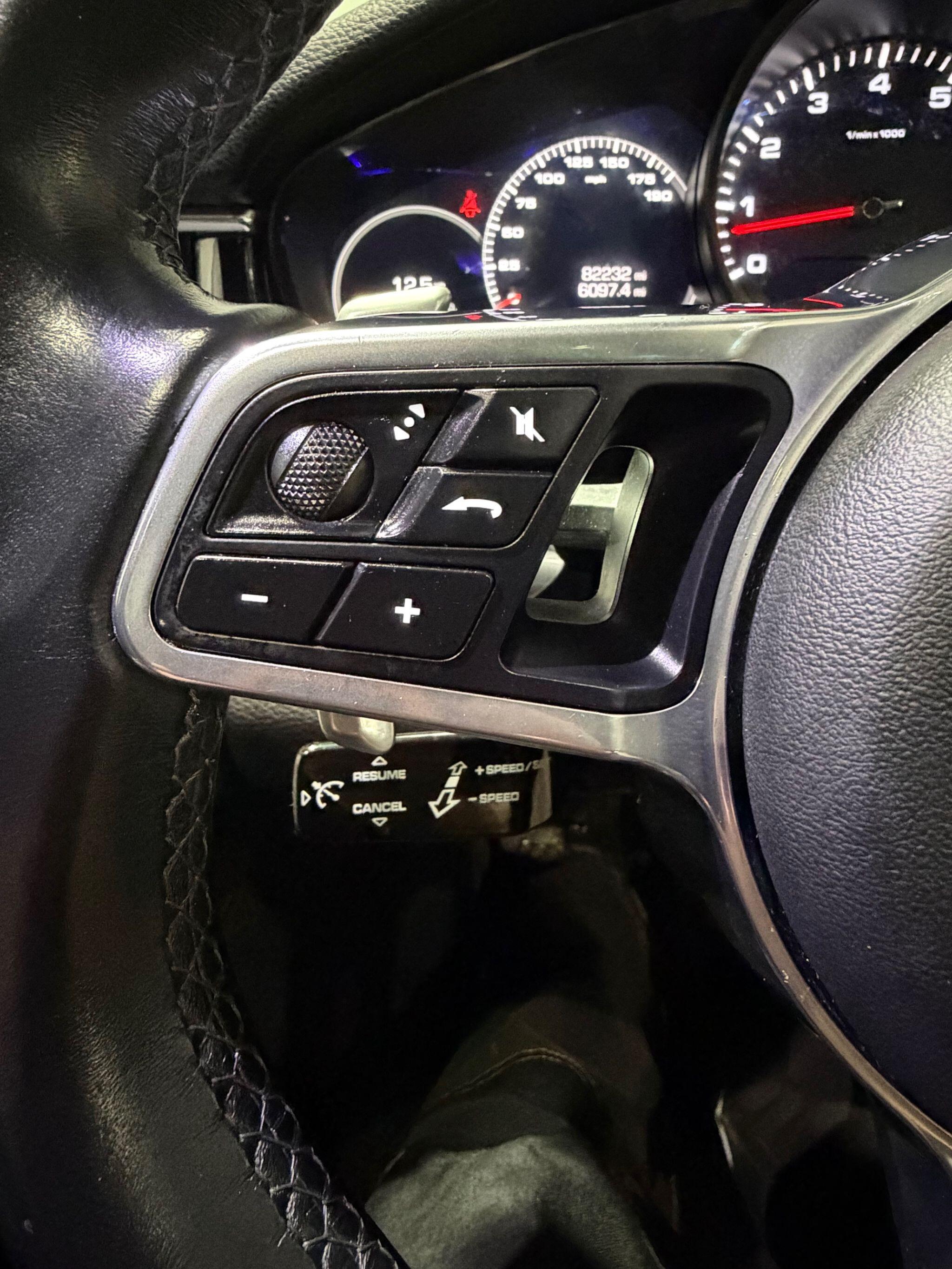 Porsche Panamera - Image 16
